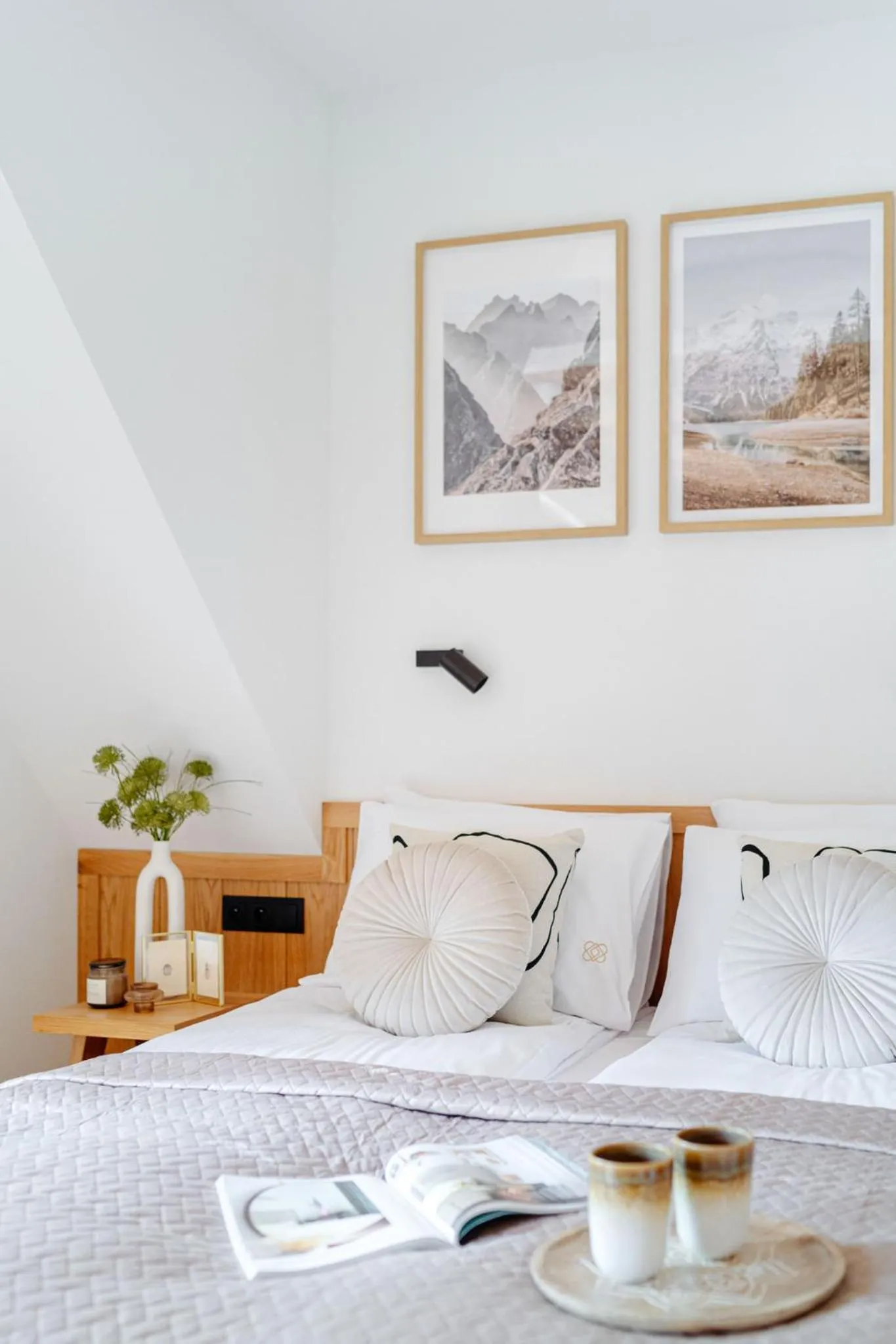 Bed in White Hills - LoftAffair Spa Collection