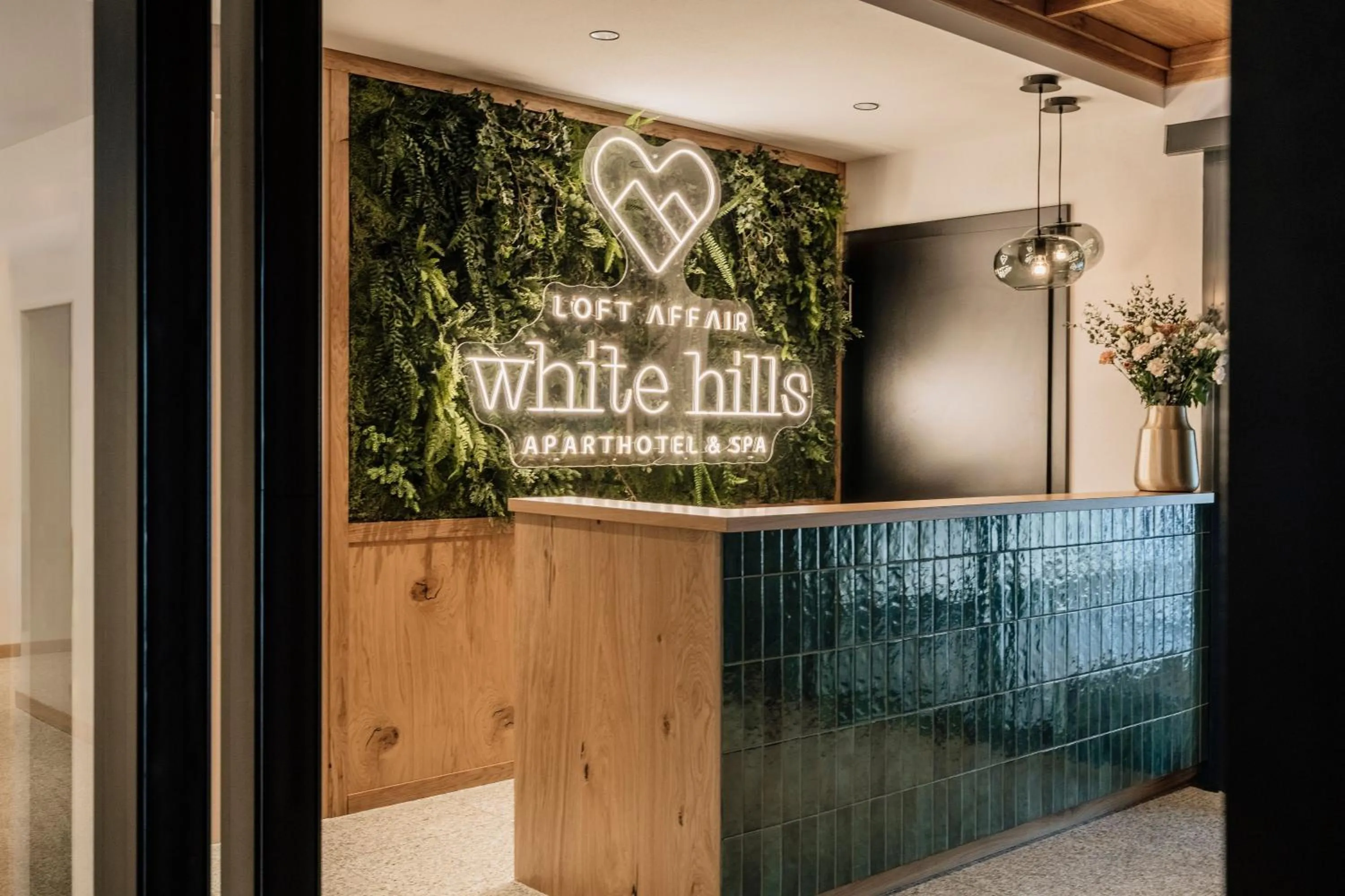 Lobby or reception in White Hills - LoftAffair Spa Collection