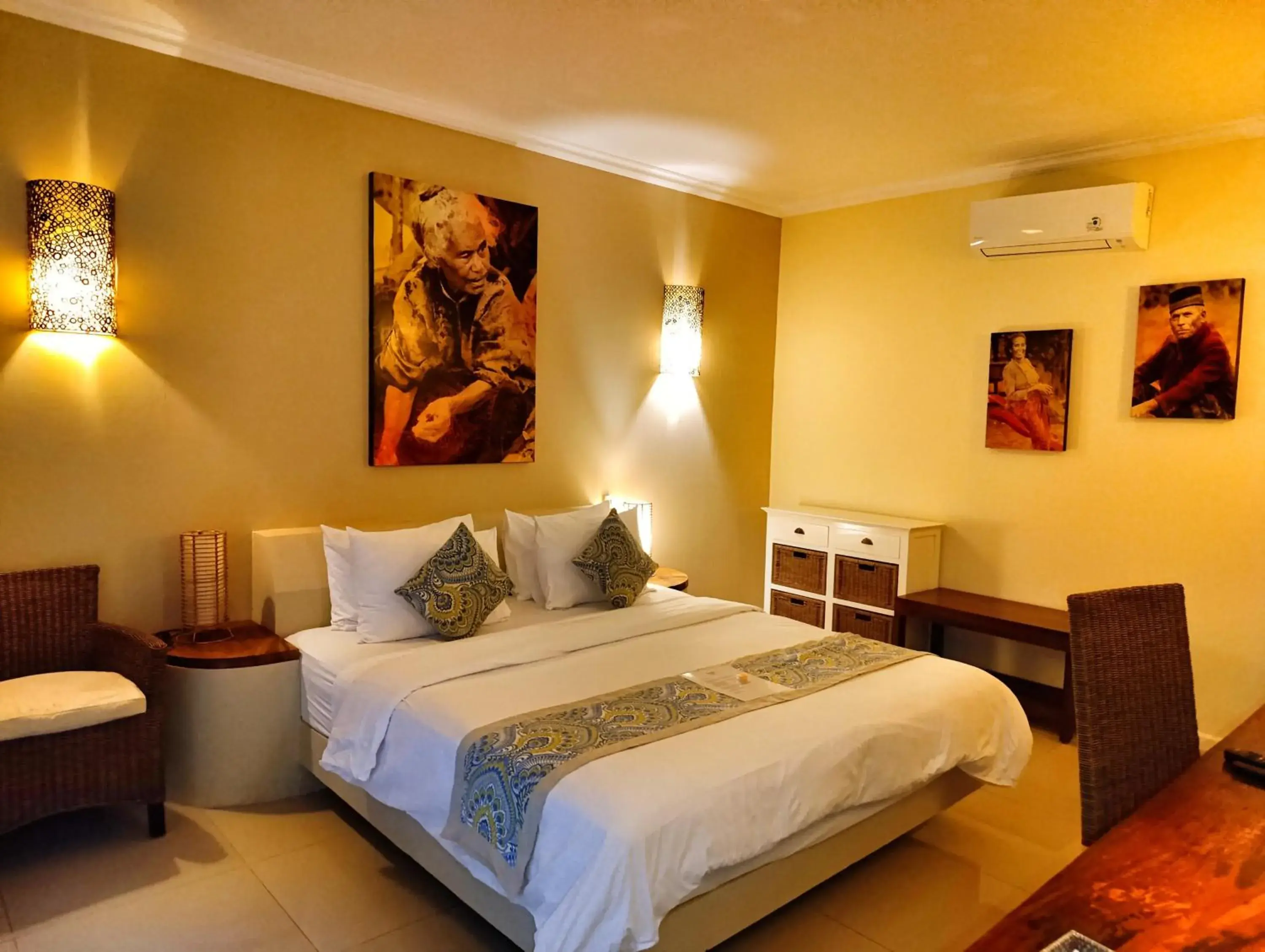 Bed in Scallywags Smugglers Bed in Scallywags Smugglers