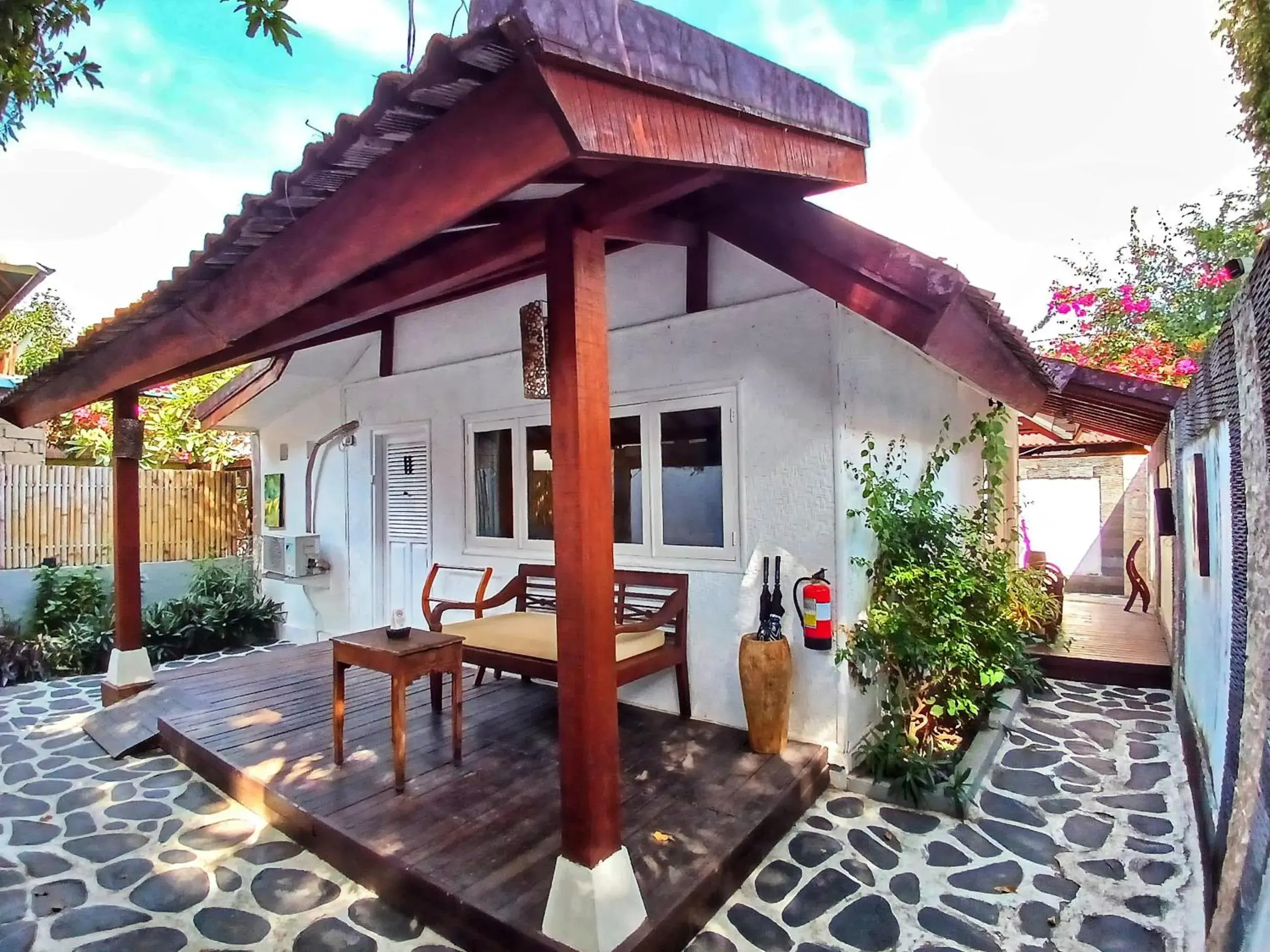 Property building in Scallywags Smugglers Property building in Scallywags Smugglers