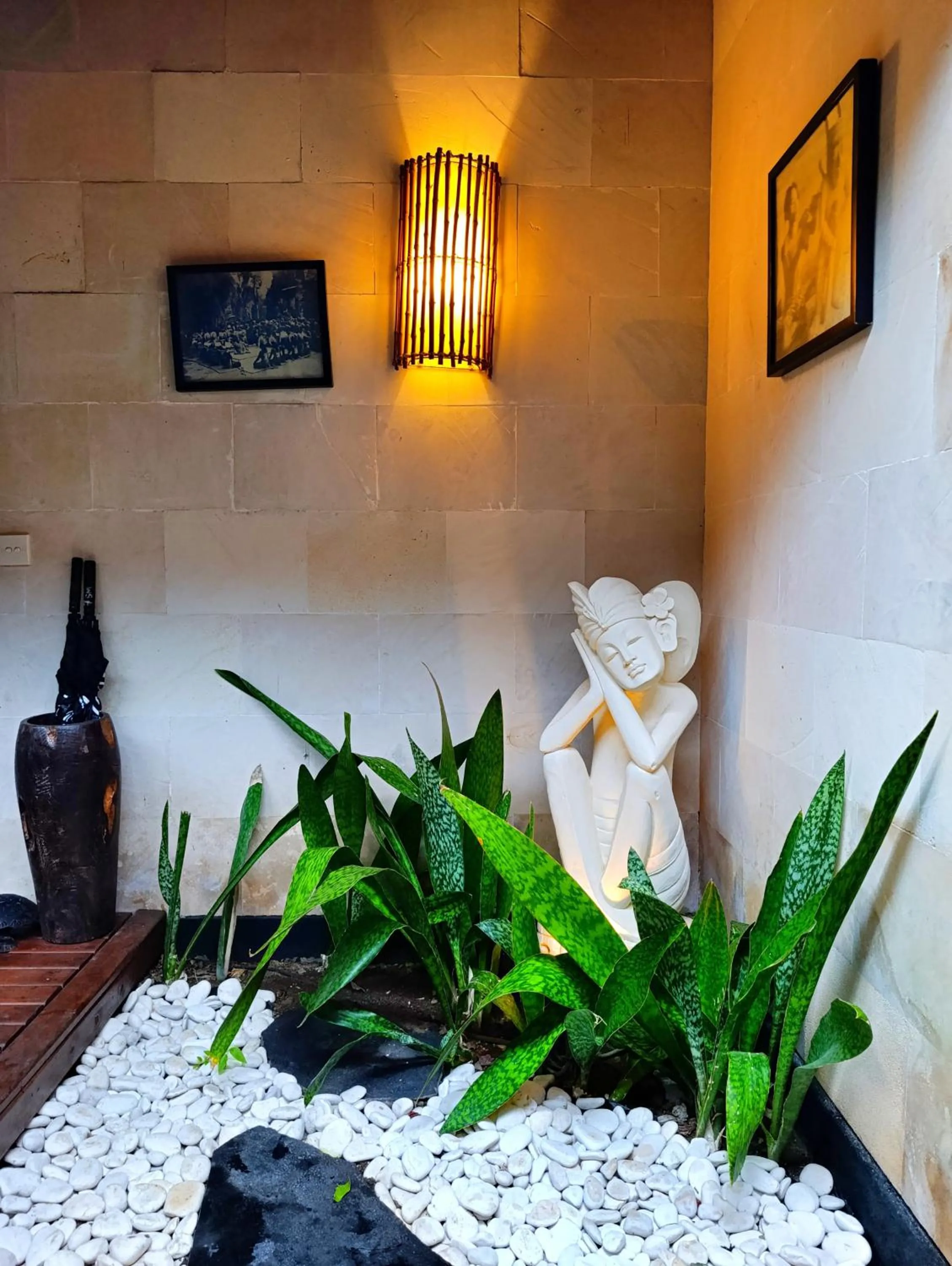 Nearby landmark in Scallywags Smugglers