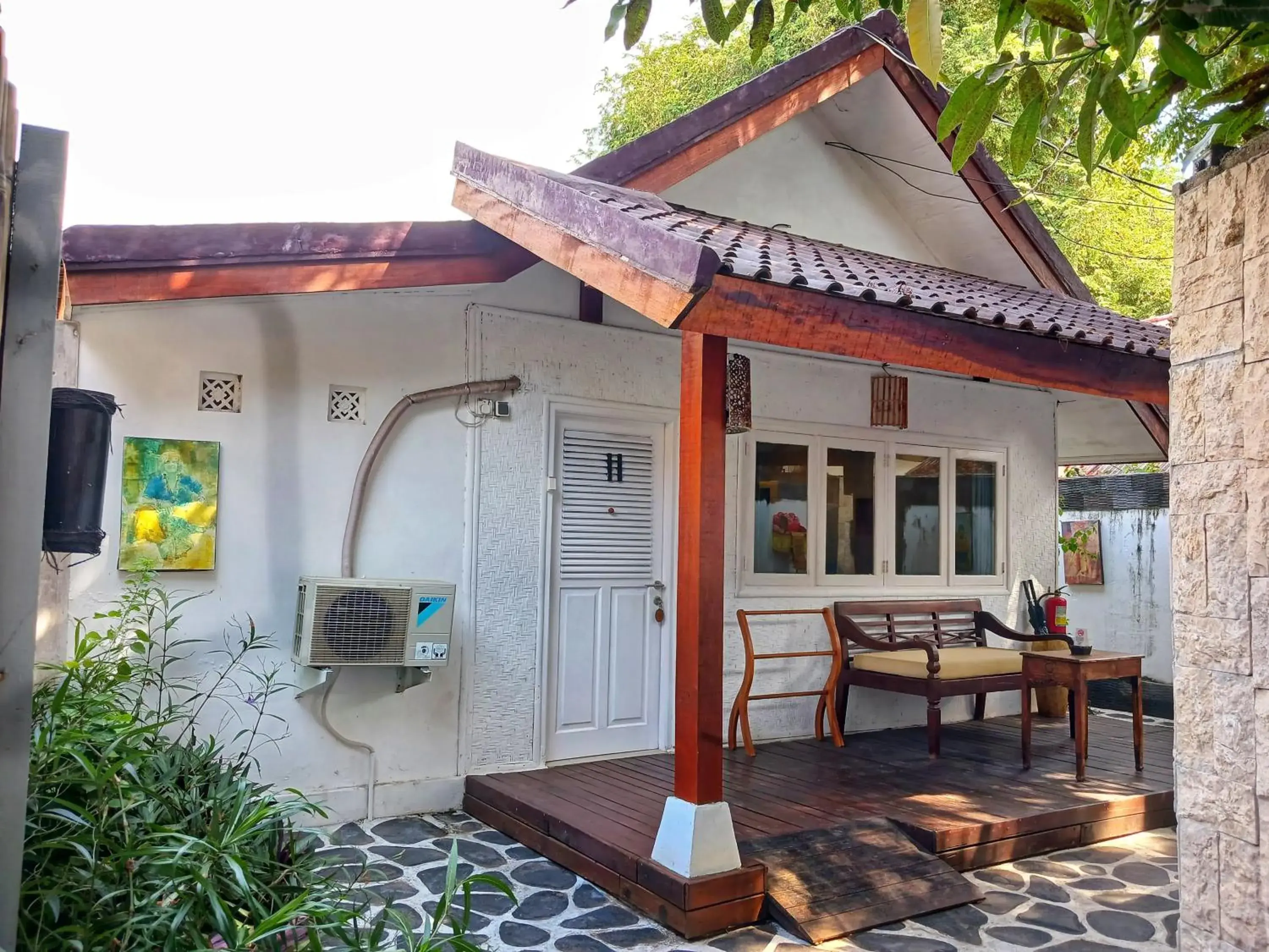 Property building in Scallywags Smugglers Property building in Scallywags Smugglers