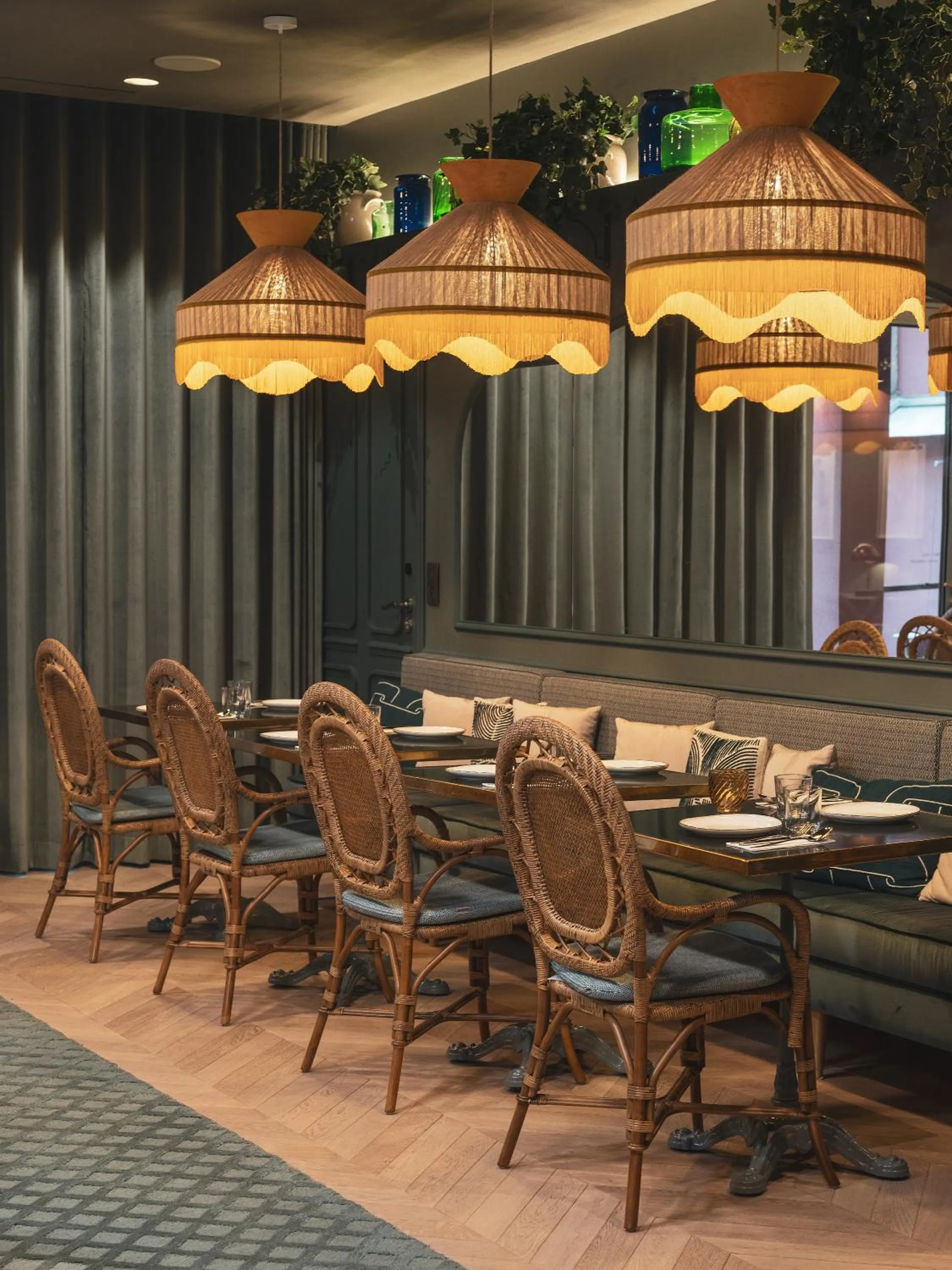 Restaurant/places to eat in Miss Fuller