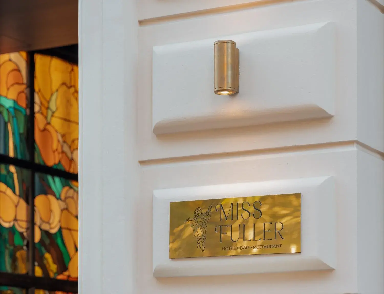 Facade/entrance in Miss Fuller Facade/entrance in Miss Fuller