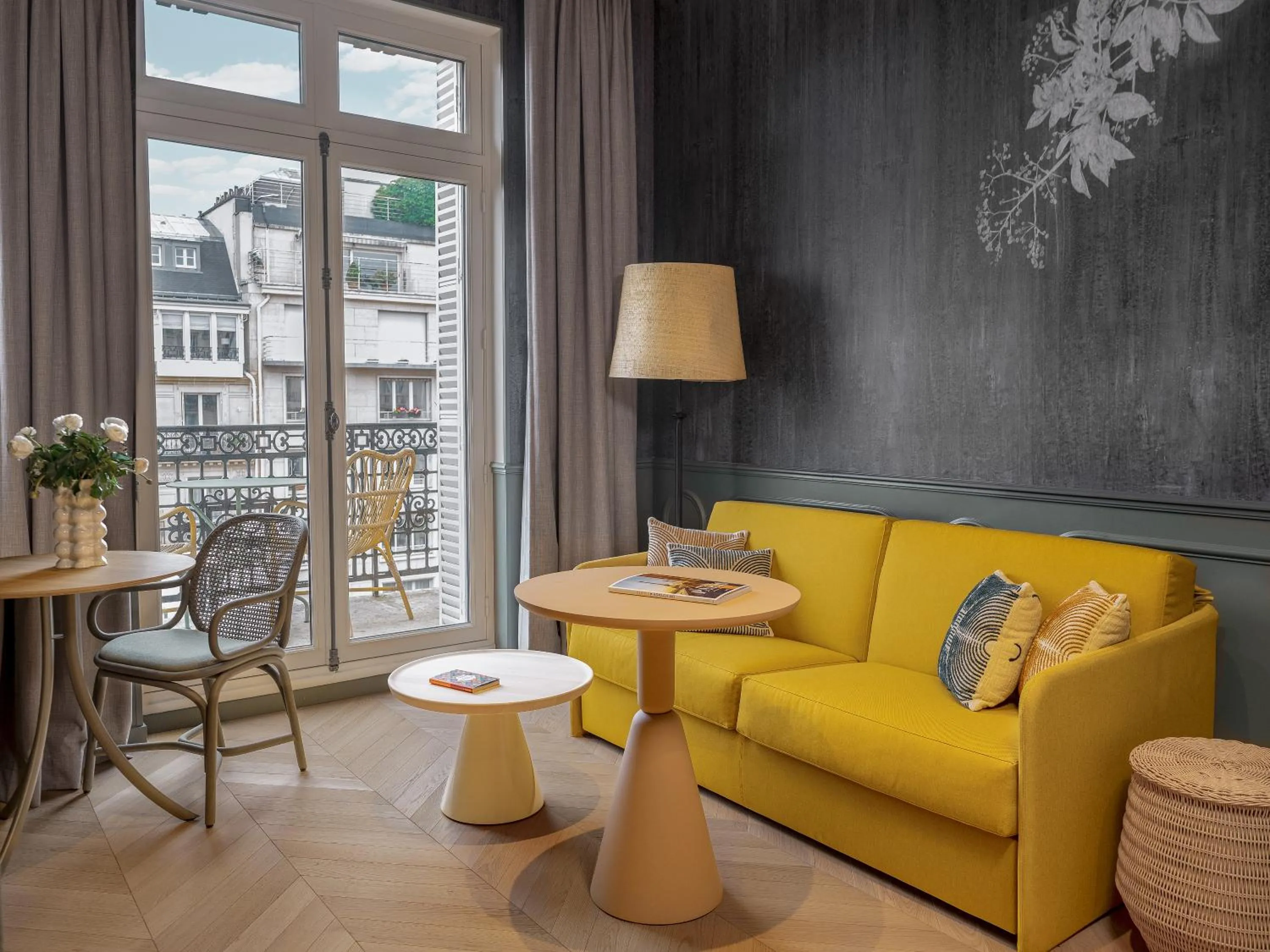 Photo of the whole room in Miss Fuller