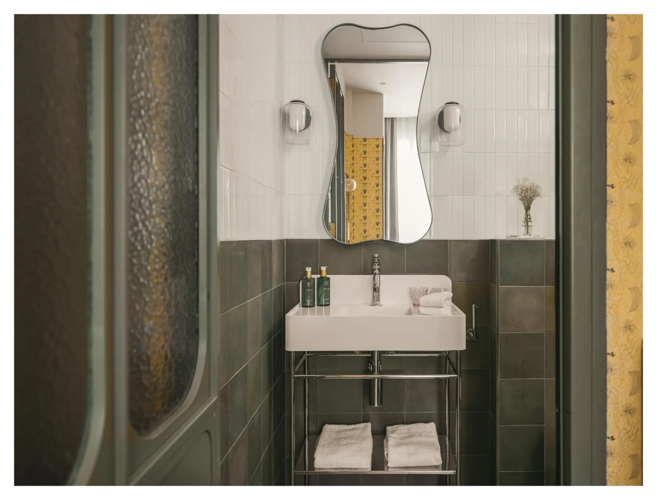 Bathroom in Miss Fuller