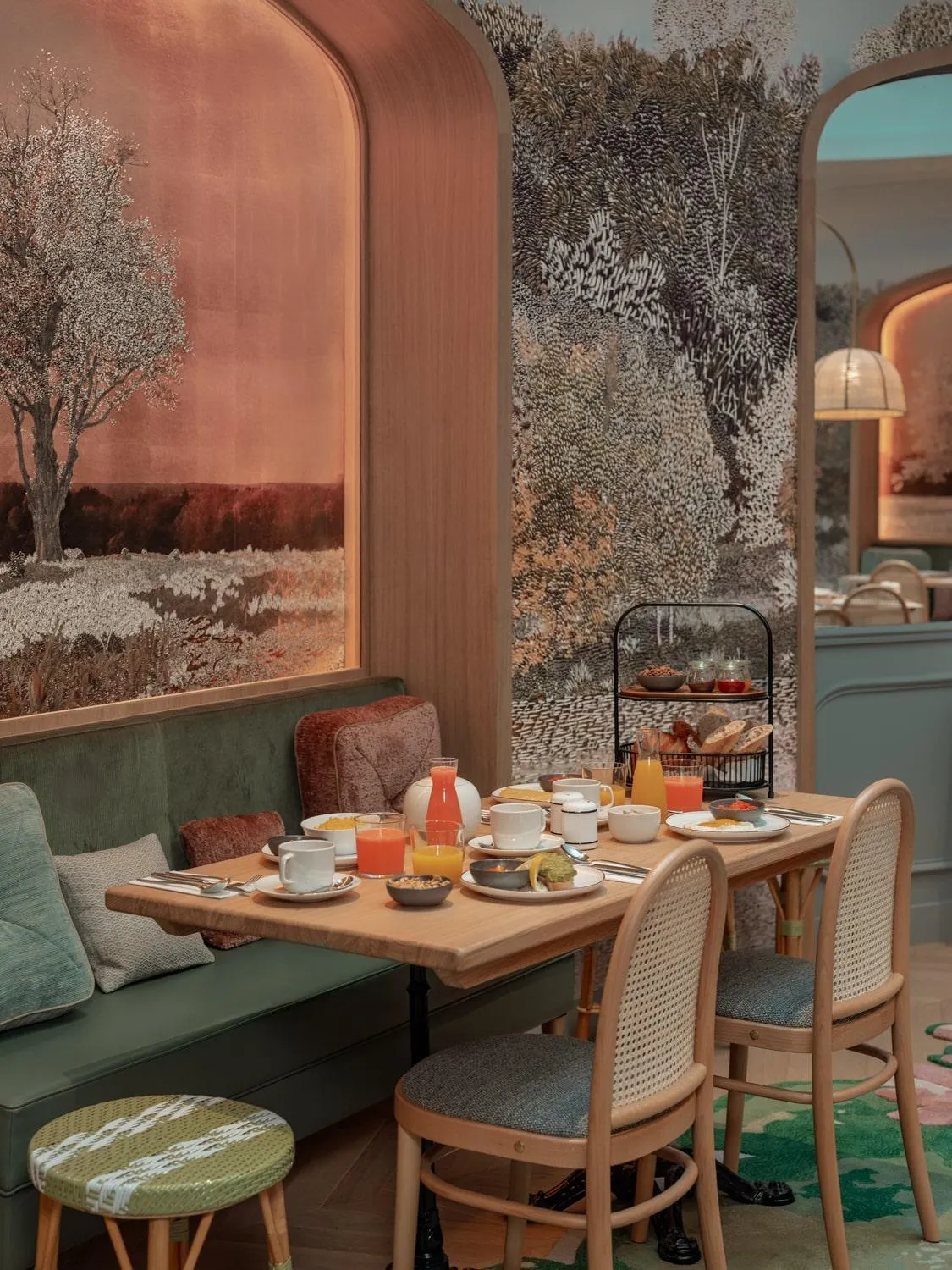 Restaurant/places to eat in Miss Fuller