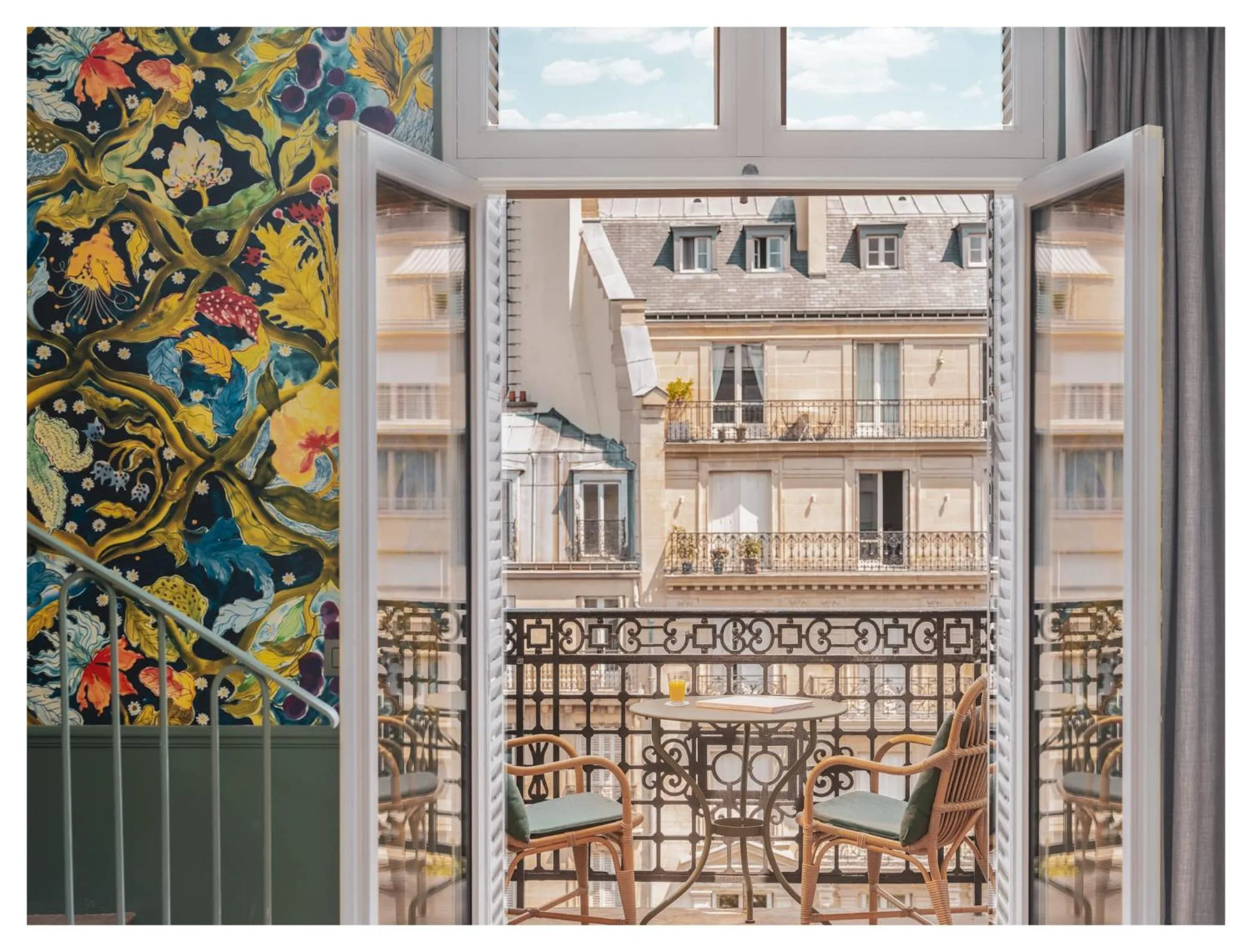 Photo of the whole room in Miss Fuller