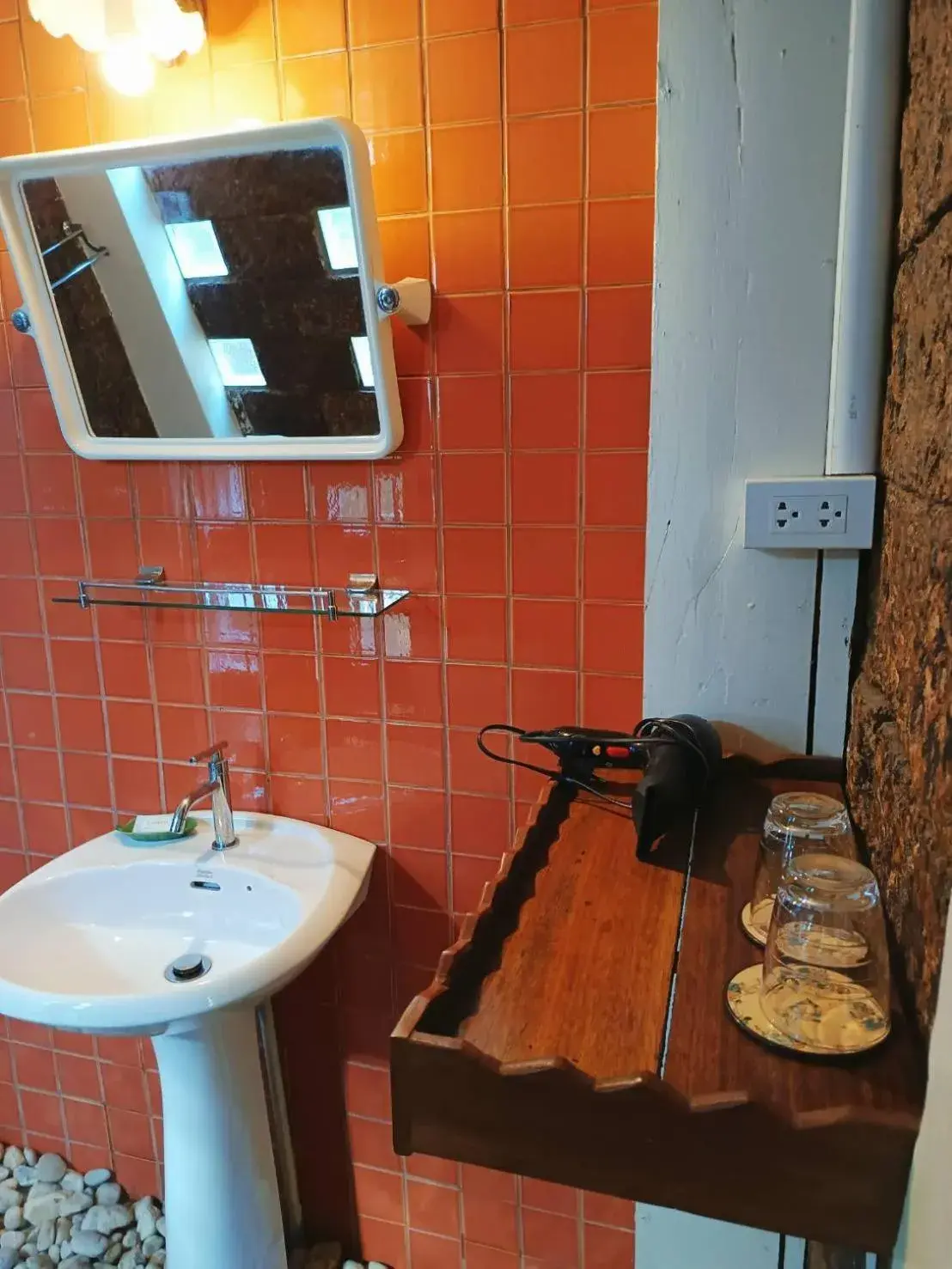 Budget Double Room in Tonnam Homestay Budget Double Room in Tonnam Homestay