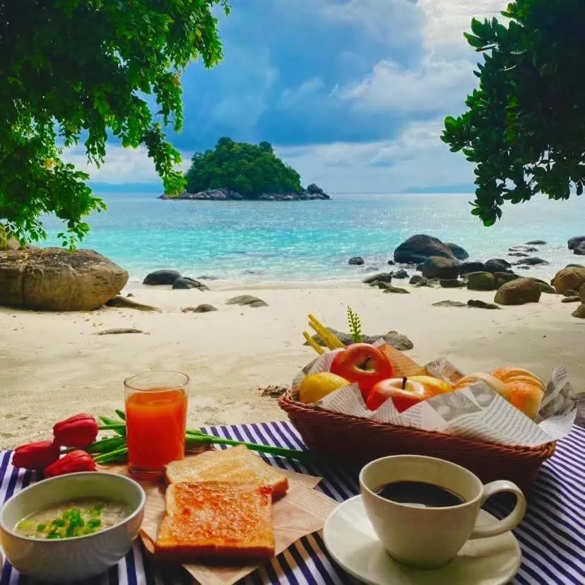 Beach in Kathalee Beach Resort