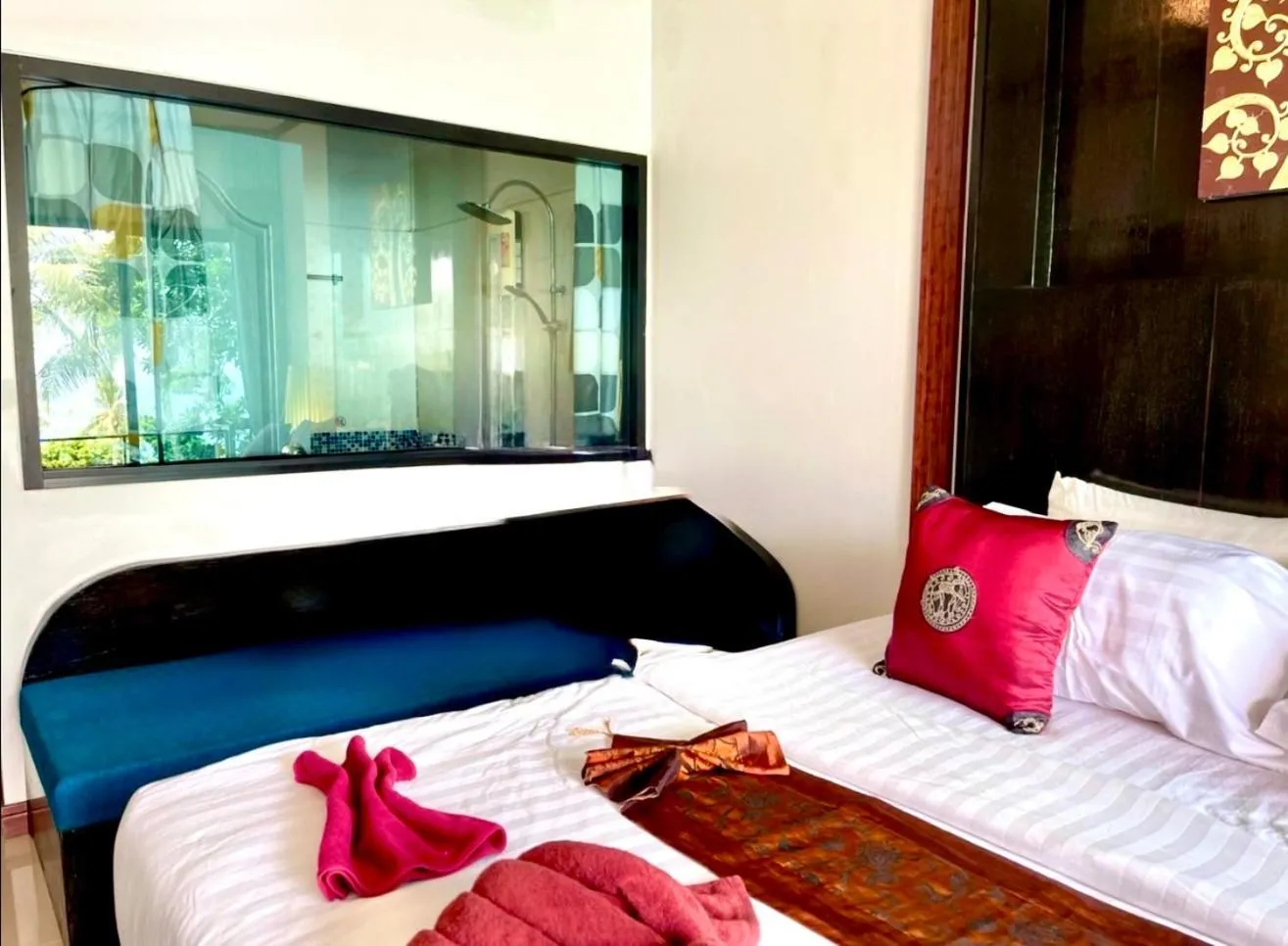 Bed in Kathalee Beach Resort
