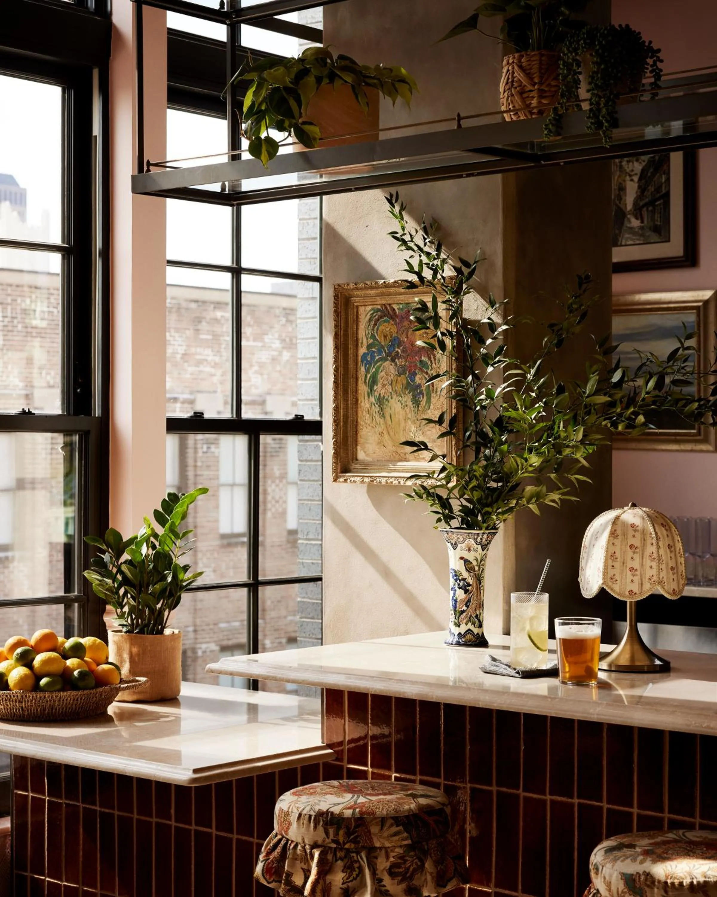 Lounge or bar in Memoir Warehouse District