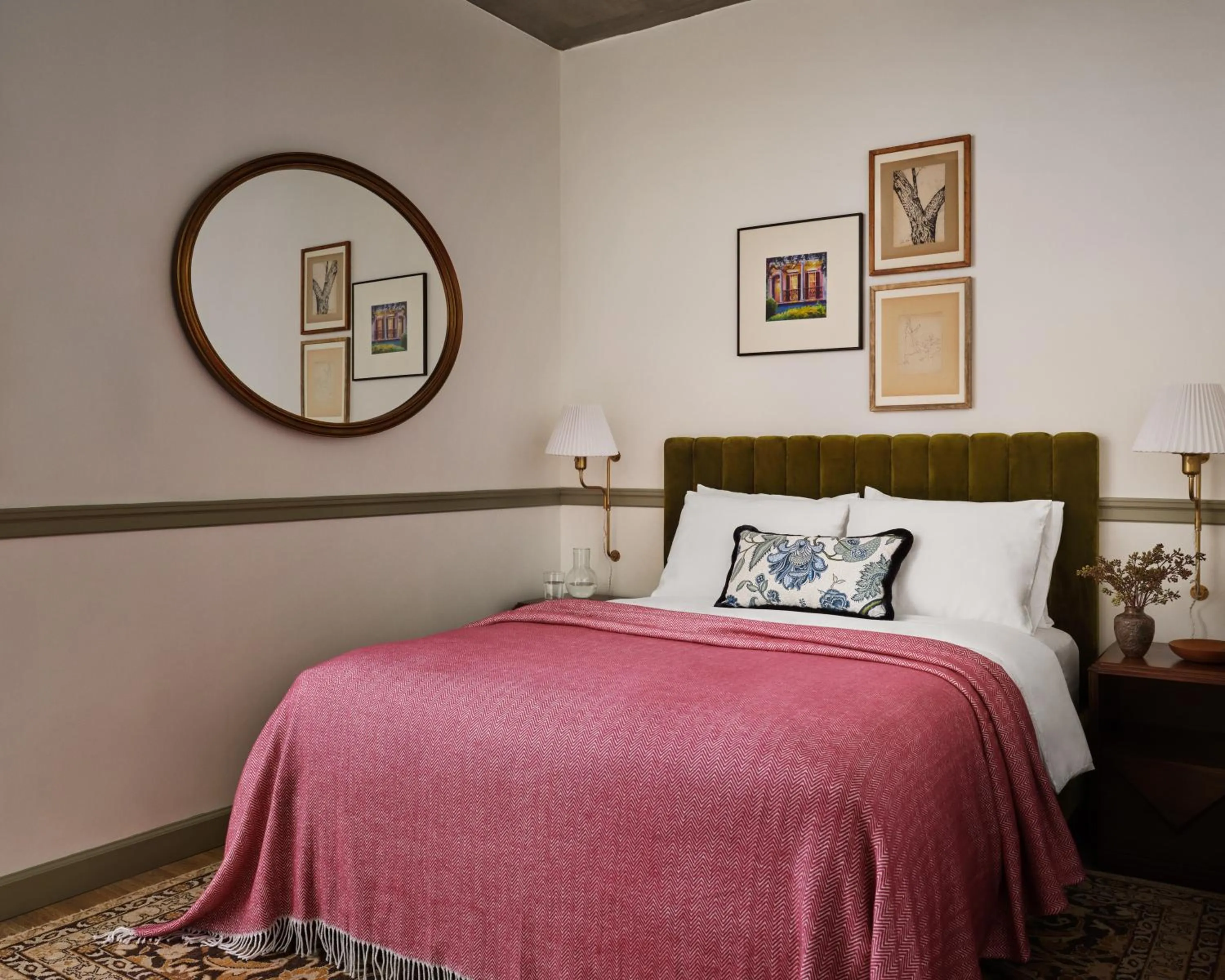 Bed in Memoir Warehouse District