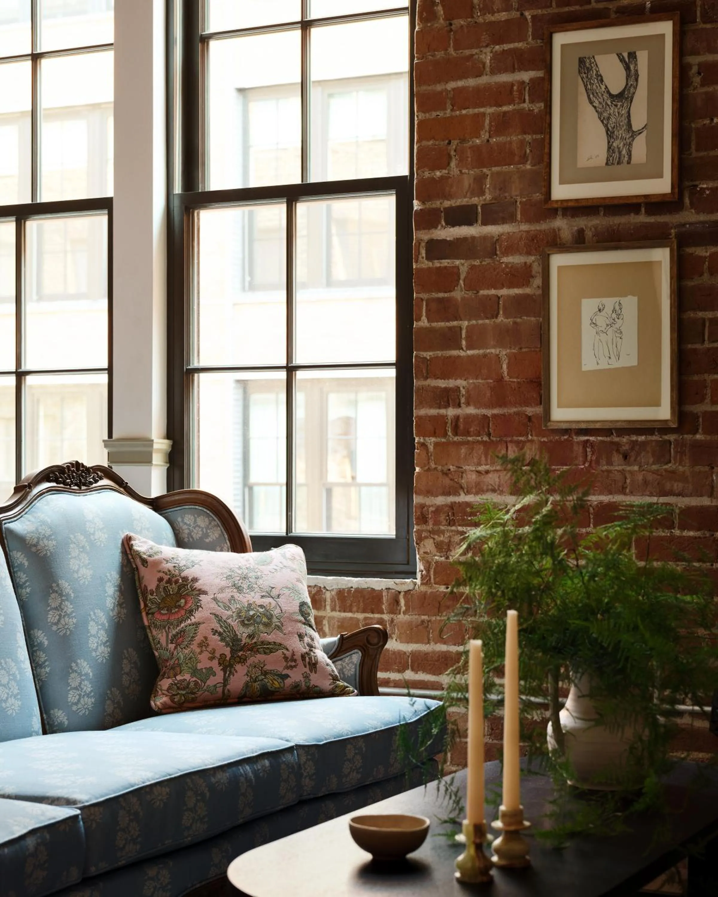 Living room in Memoir Warehouse District