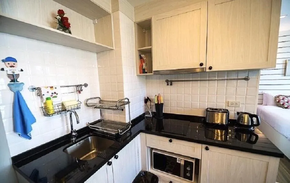 Summer Huahin Condo 2 Bedrooms Pool View Classic Room