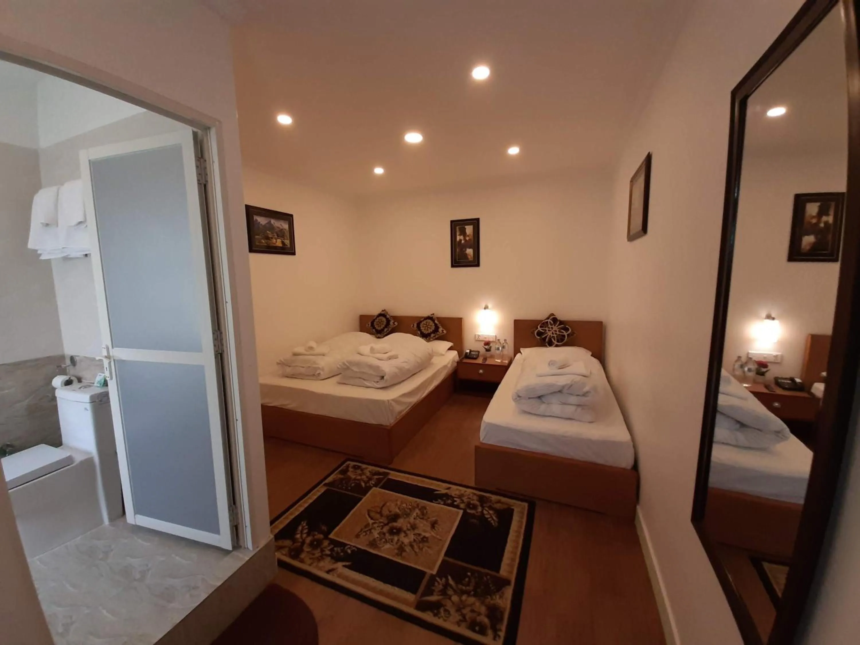 Photo of the whole room, Bed in Shakya House