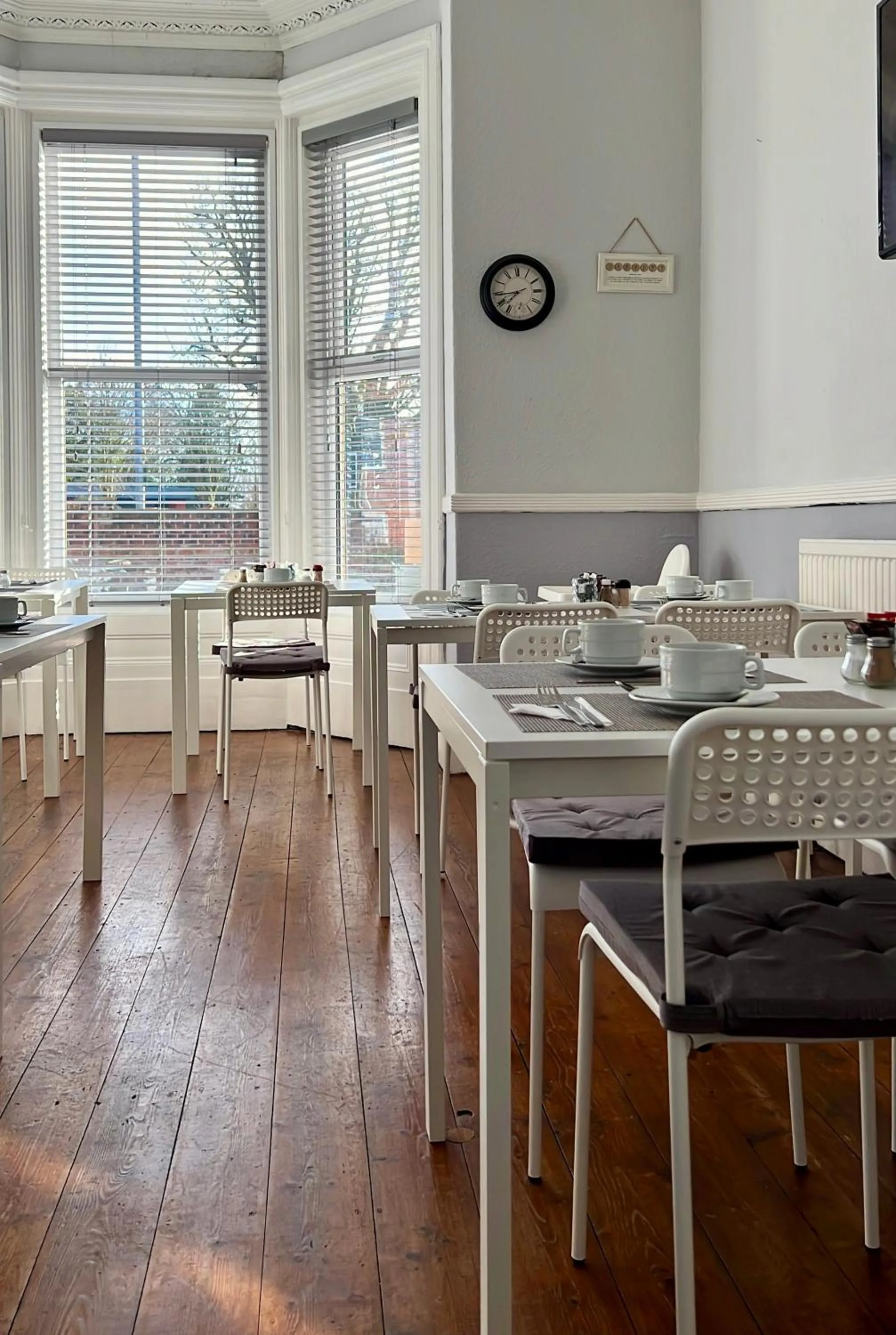 Dining area in St Andrews house Hotel