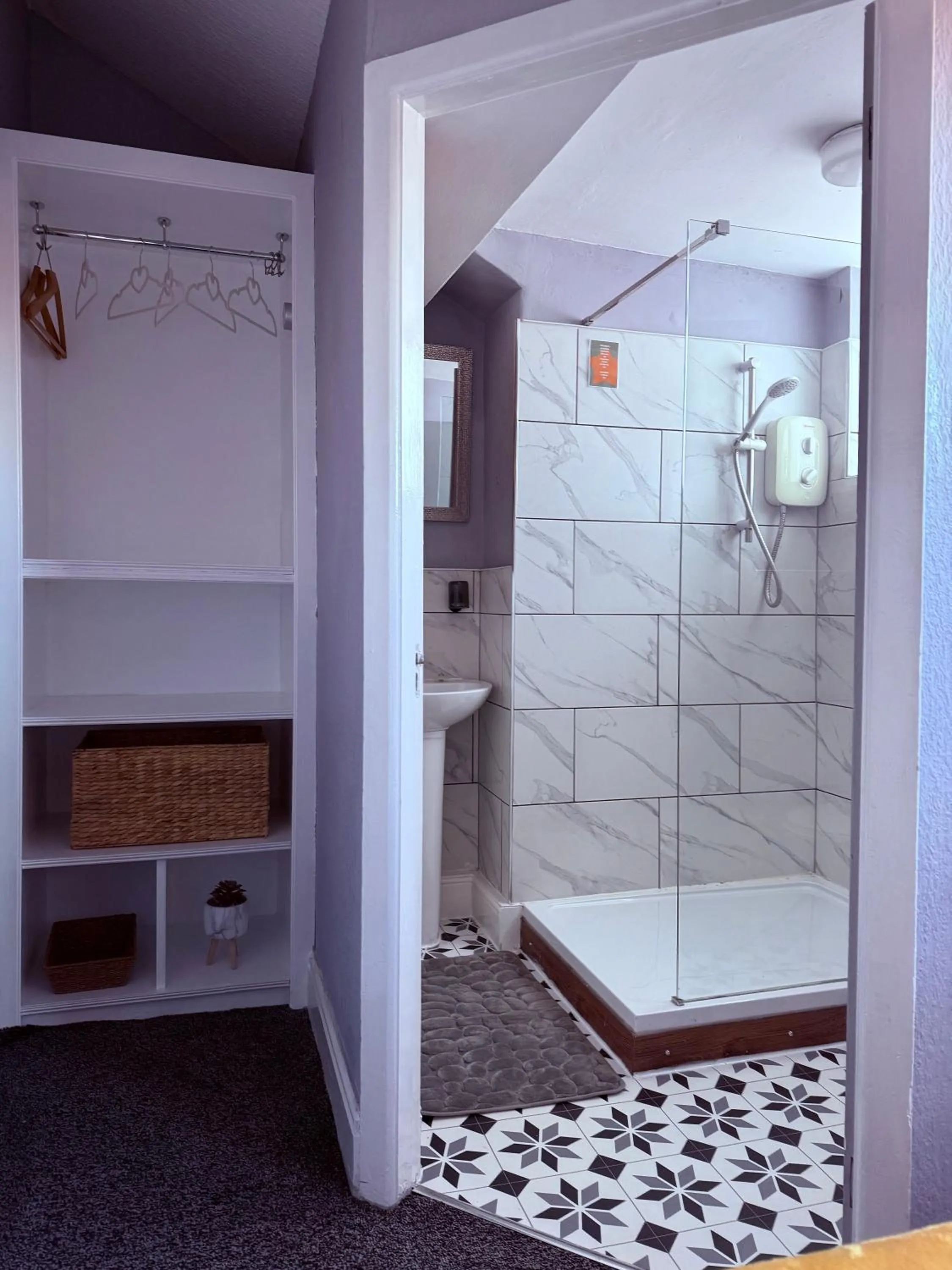 Bathroom in St Andrews house Hotel