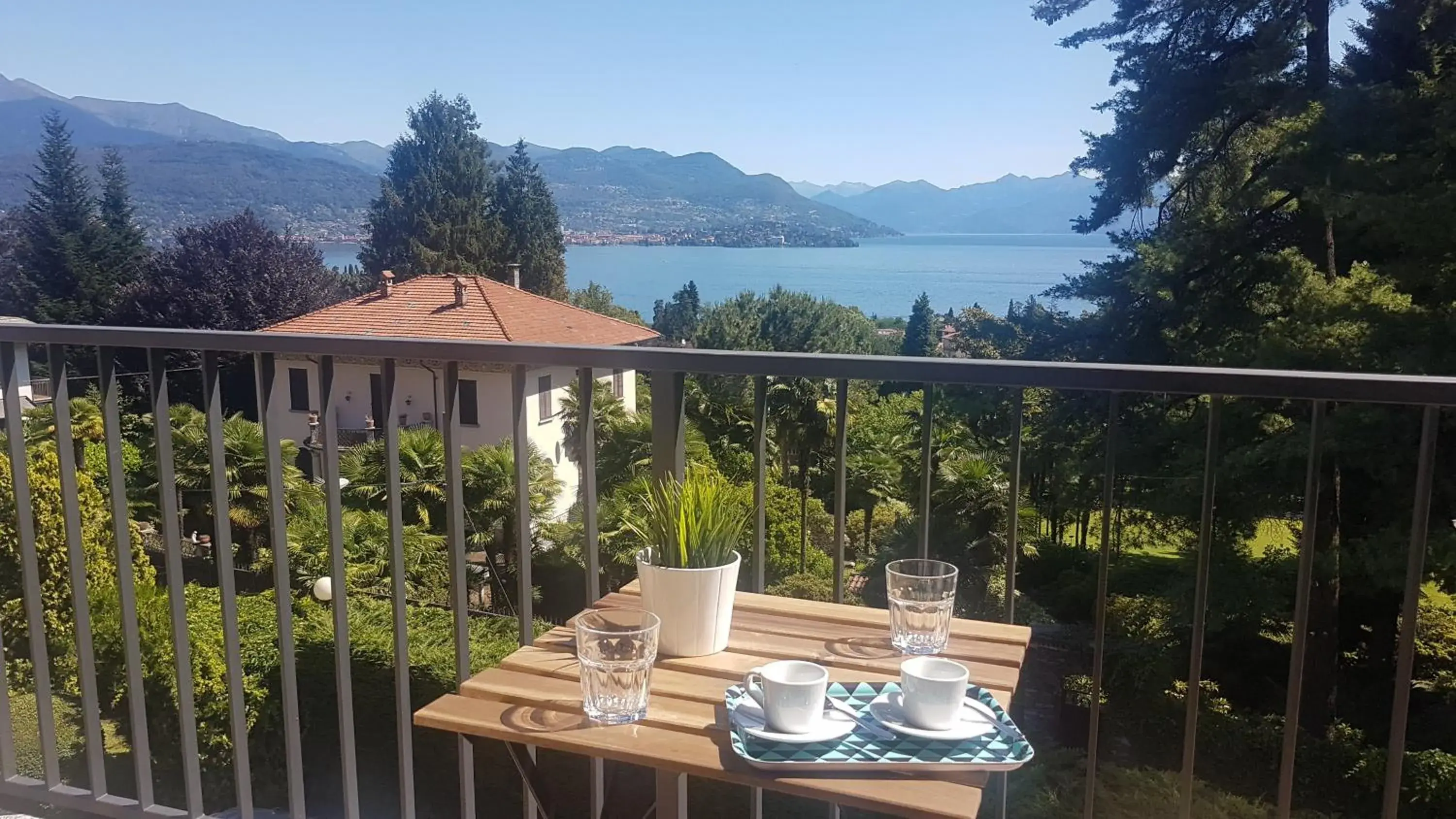 CASA ELISA - Near Stresa Nice Little flat with Lake View CASA ELISA - Near Stresa Nice Little flat with Lake View