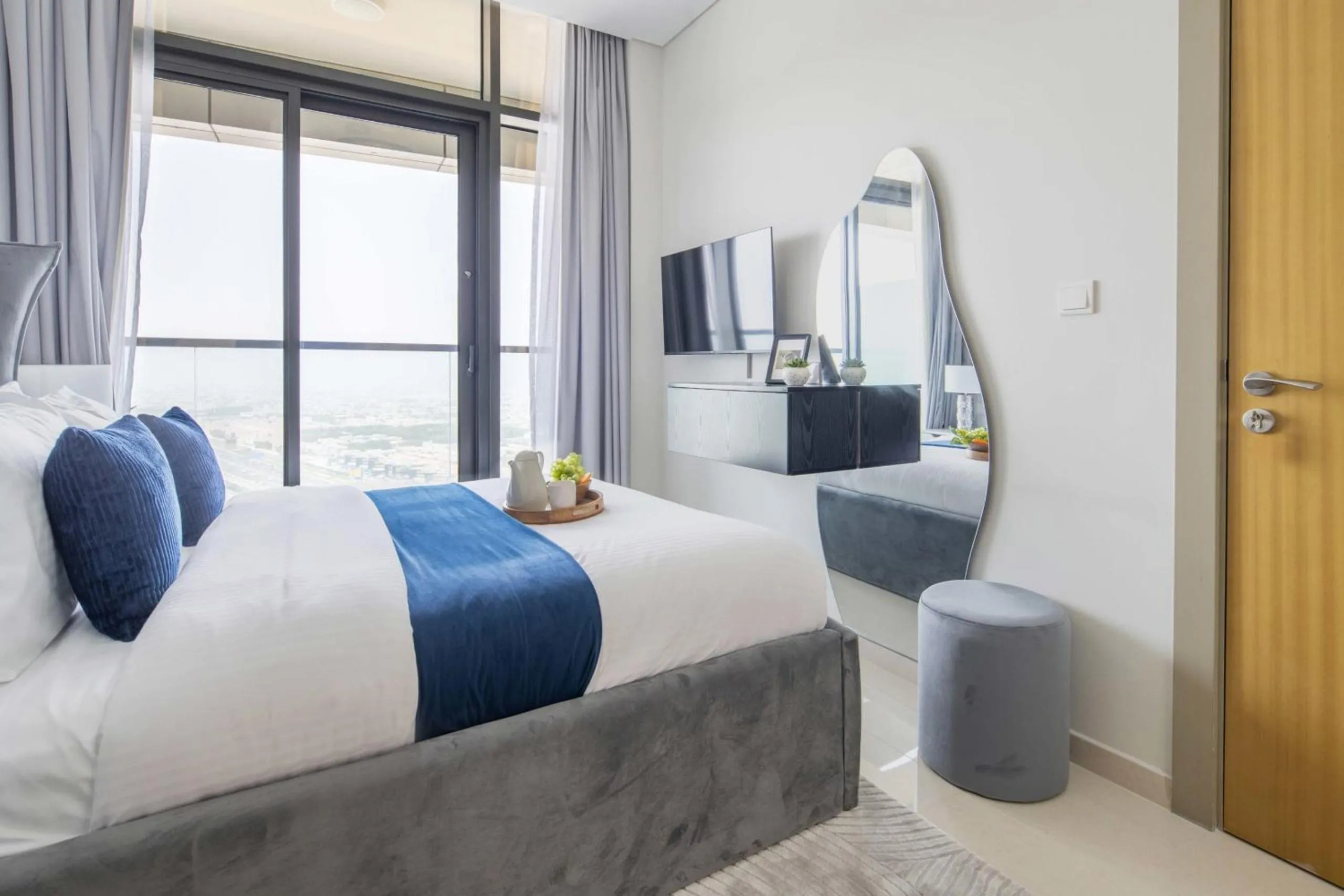 Other, Bed in Frank Porter - Aykon City Tower C