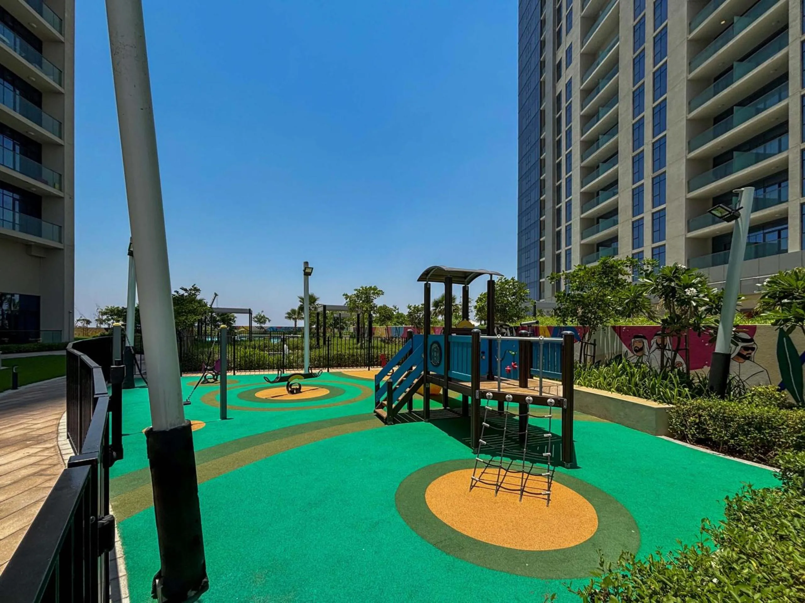 Other in Frank Porter - Aykon City Tower C