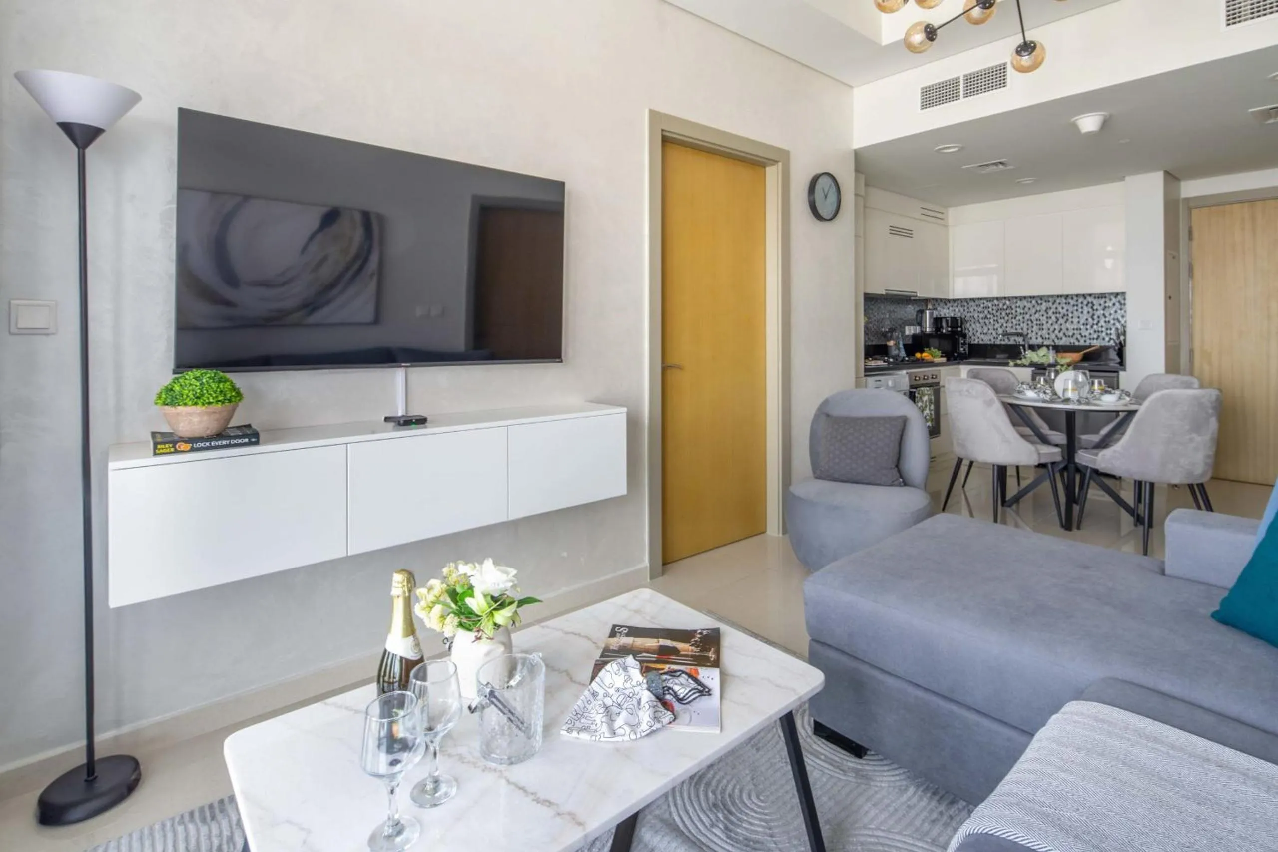Other in Frank Porter - Aykon City Tower C