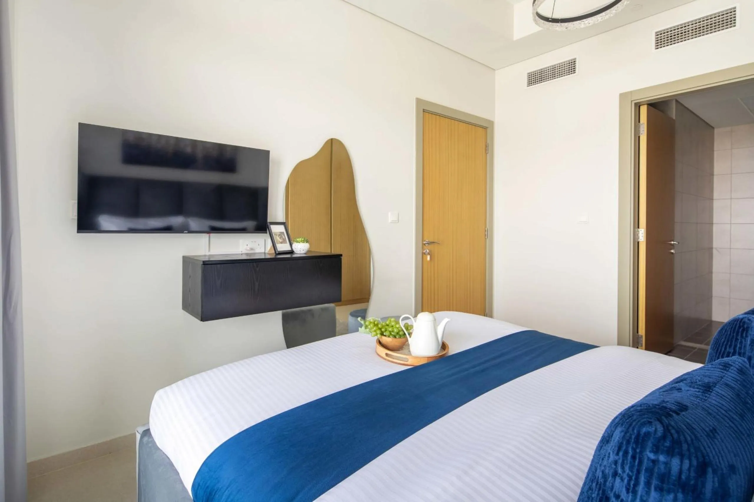 Other, Bed in Frank Porter - Aykon City Tower C