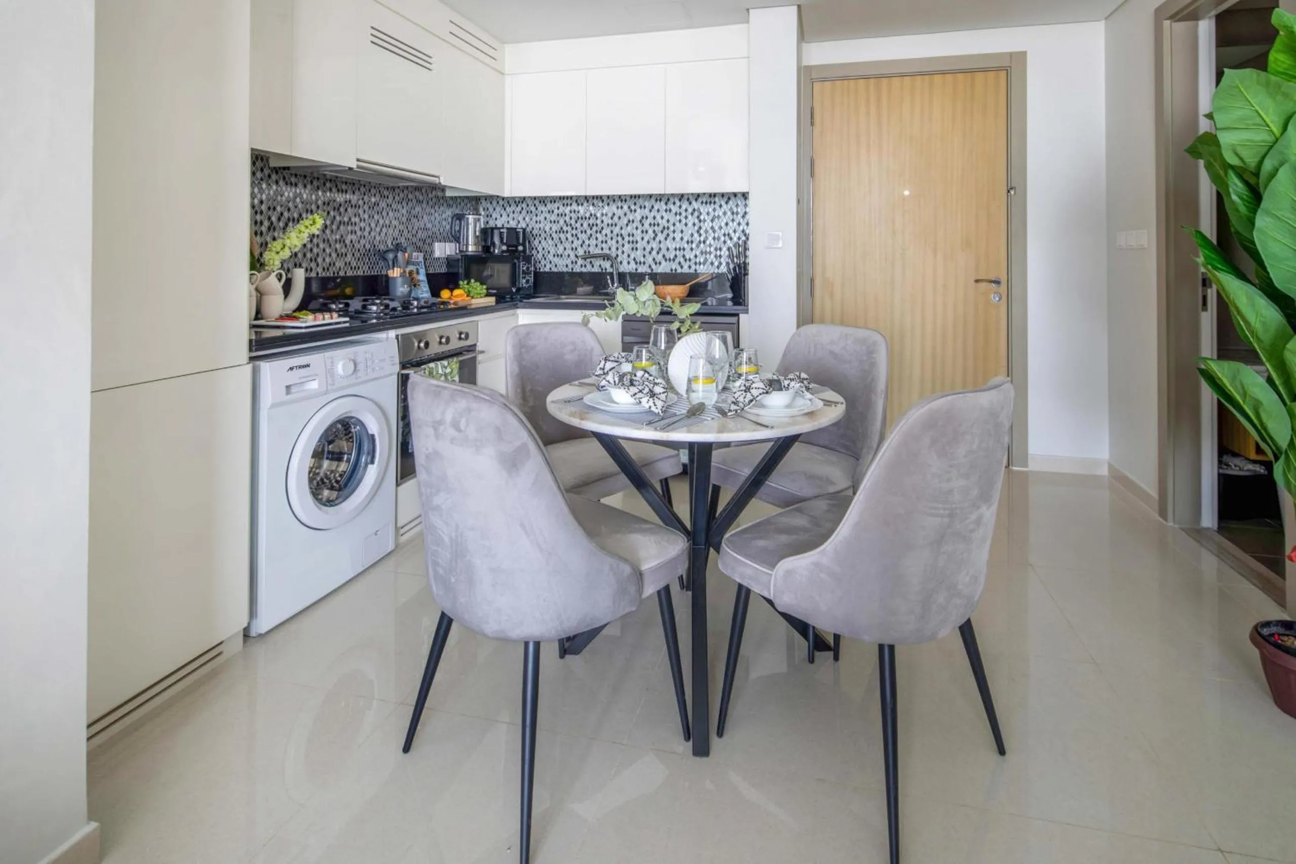 Other in Frank Porter - Aykon City Tower C
