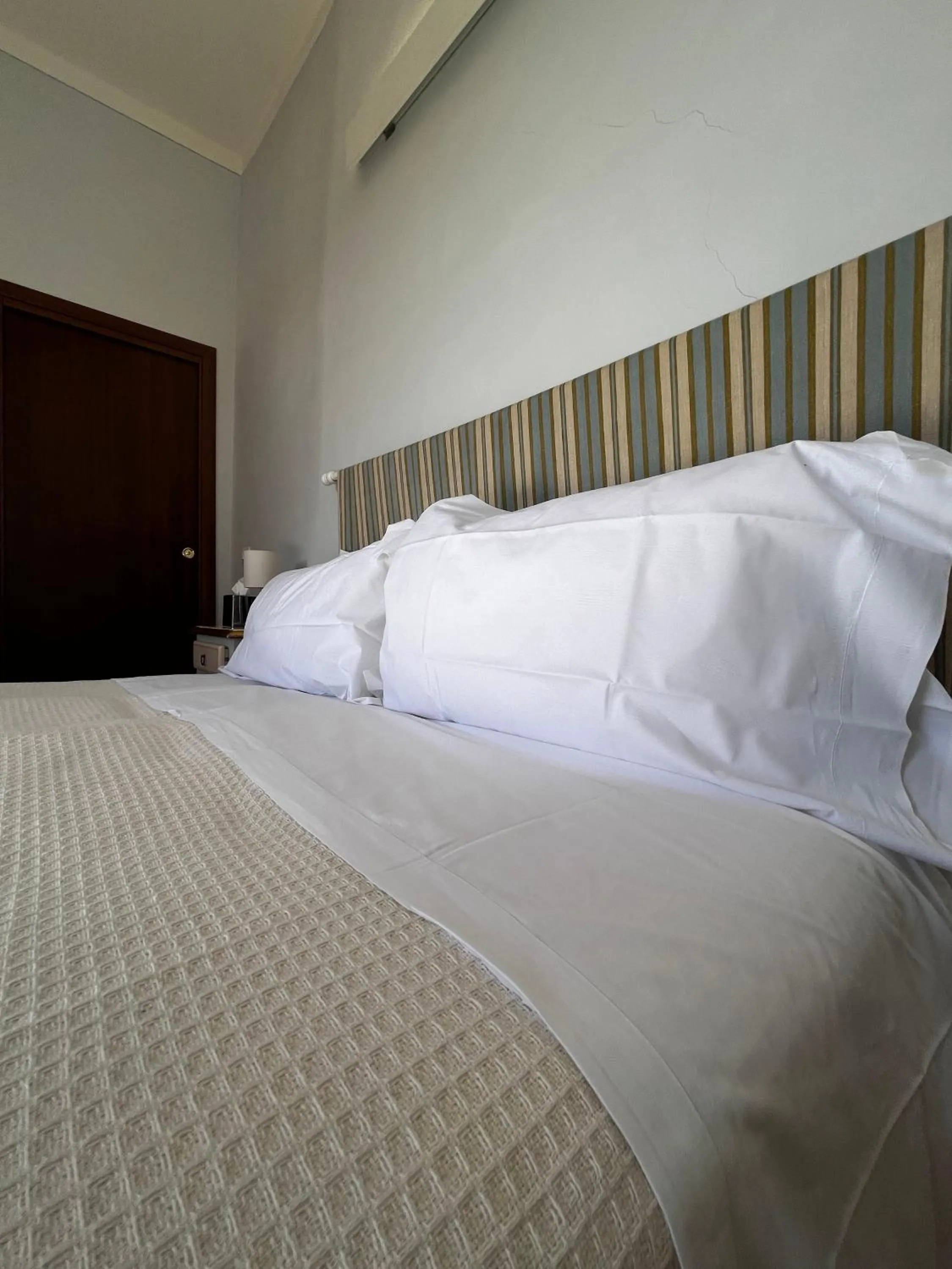 Bedroom, Bed in The Monna Lisa Resort