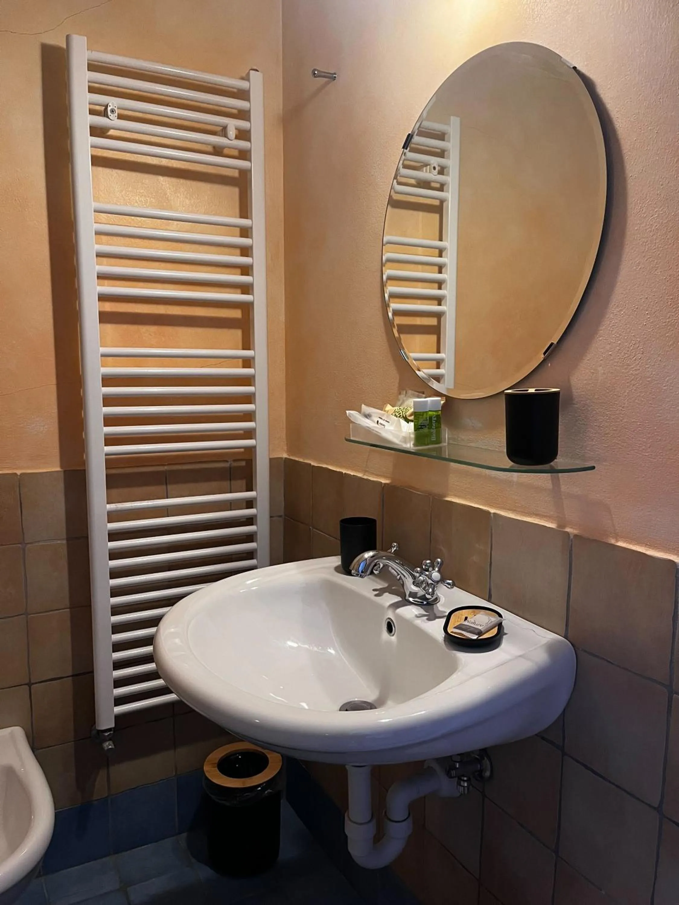 Bathroom in The Monna Lisa Resort