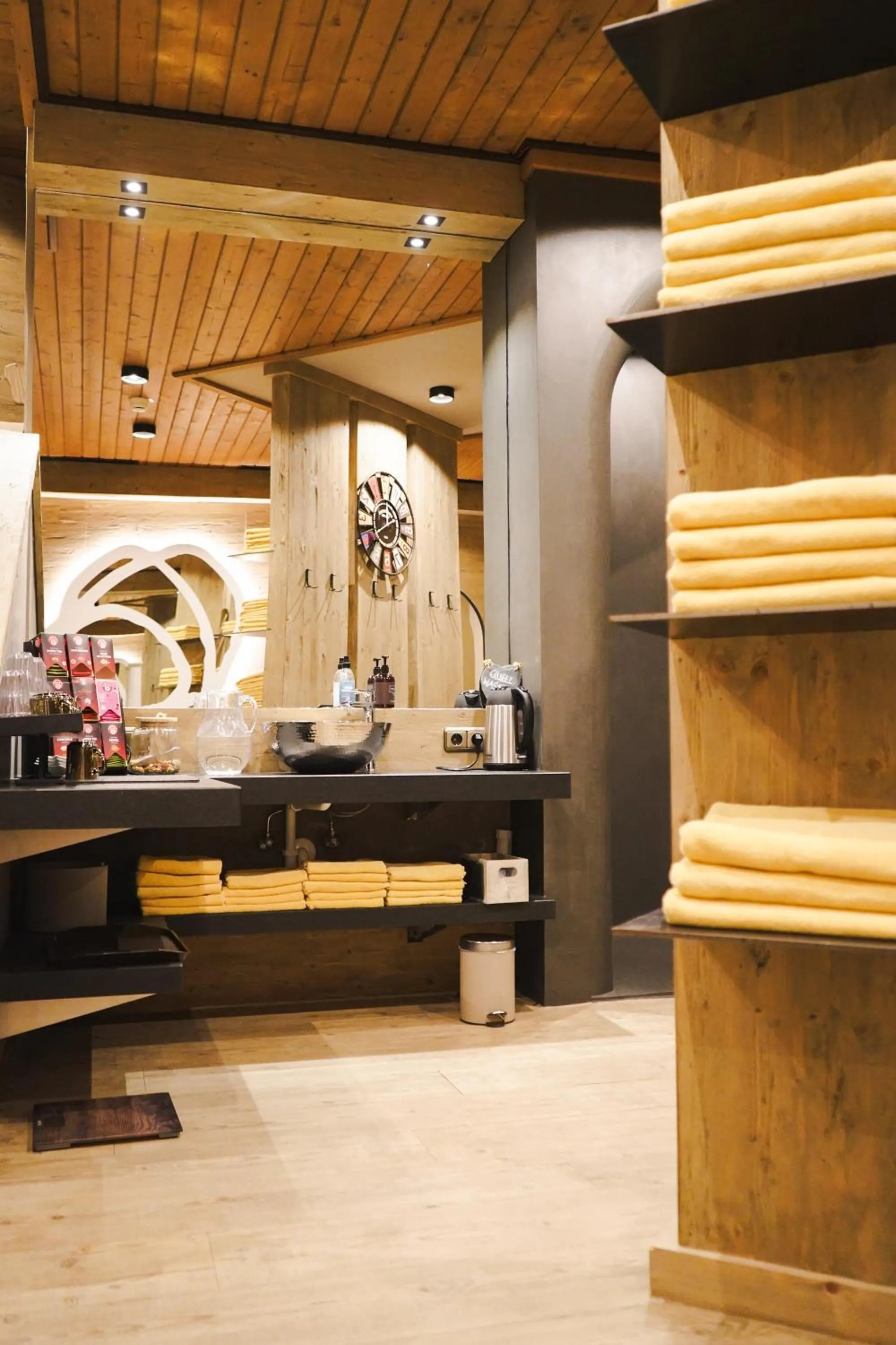 Spa and wellness centre/facilities in Boutique House happYellow Saalbach