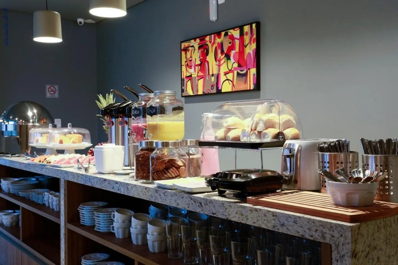 Restaurant/places to eat in Portofino Hotel Prime