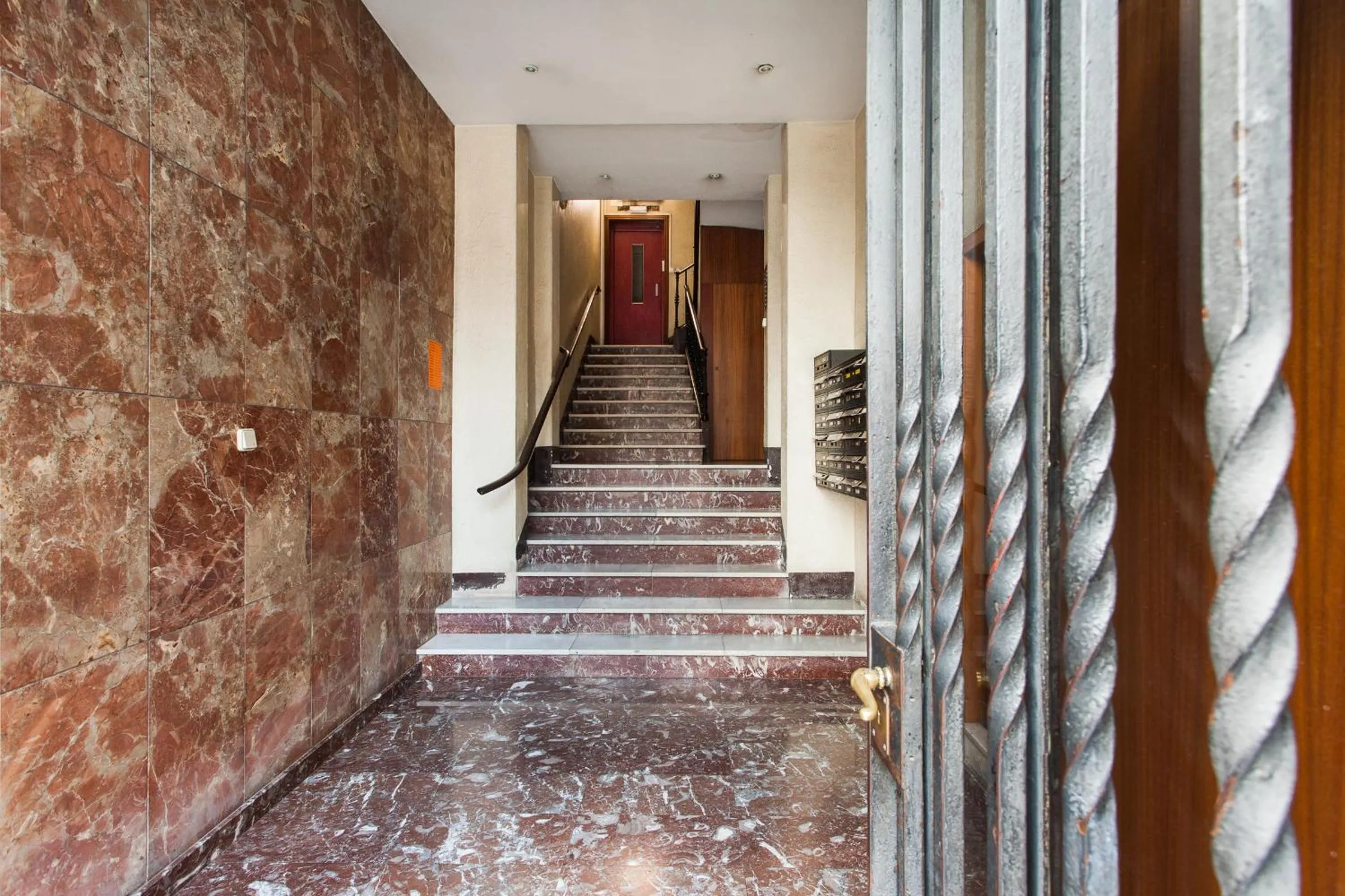 Facade/entrance in Key Plaza Cataluña Bliss