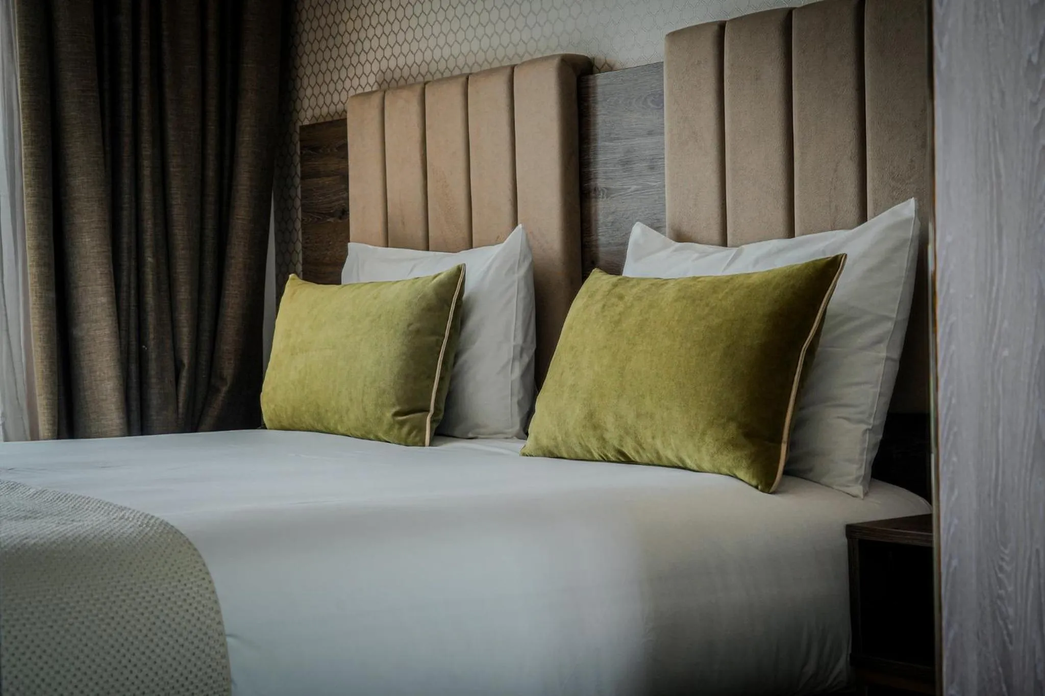 Bed in AZ hôtel des arts