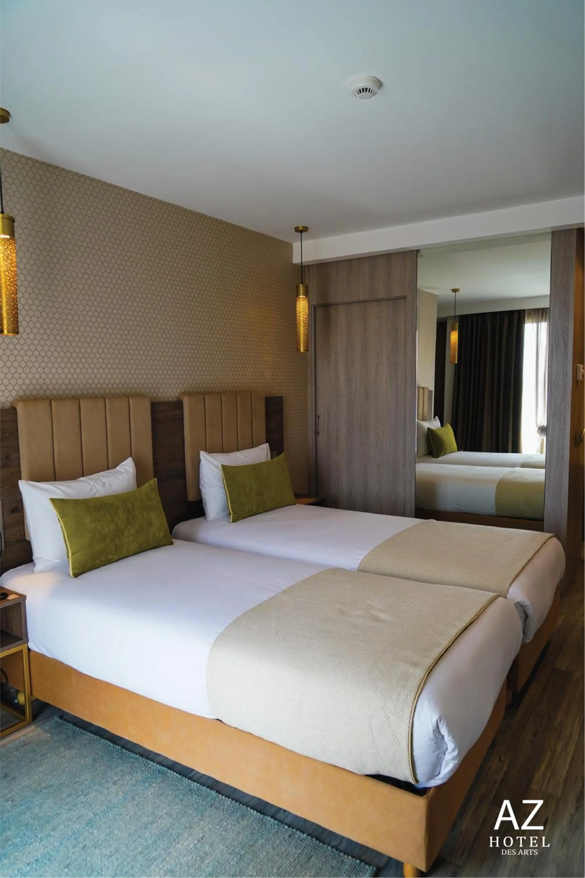 Bed in AZ hôtel des arts