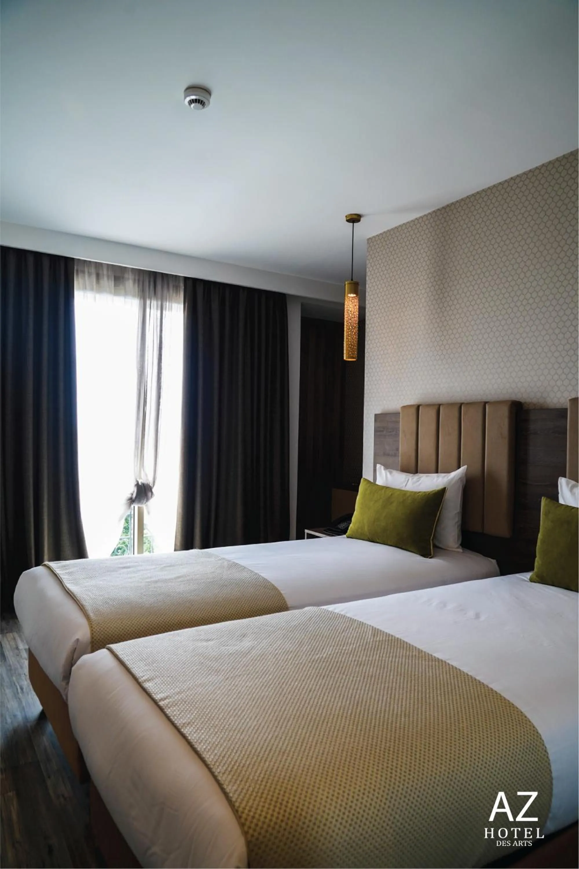 Bed in AZ hôtel des arts