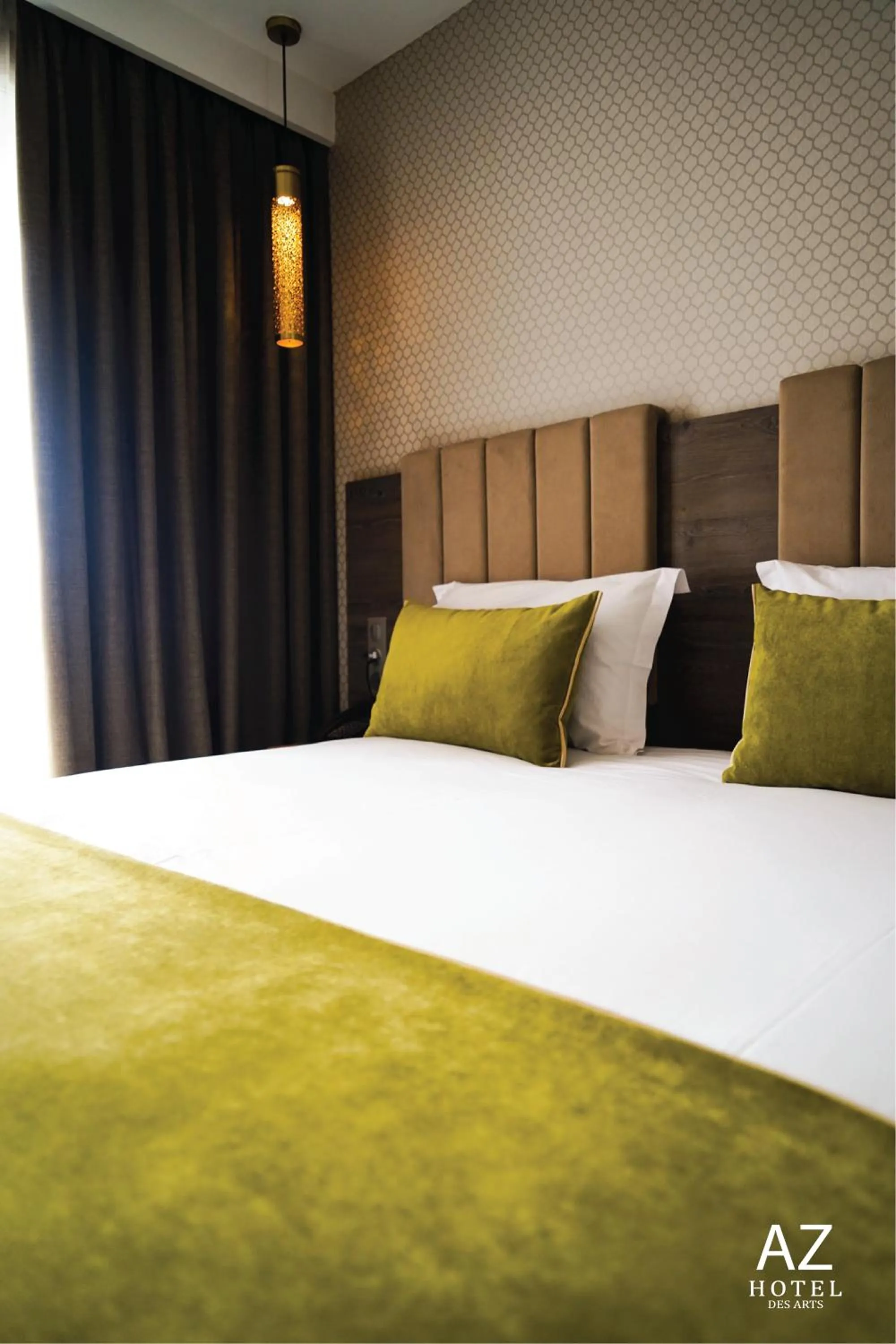 Bed in AZ hôtel des arts