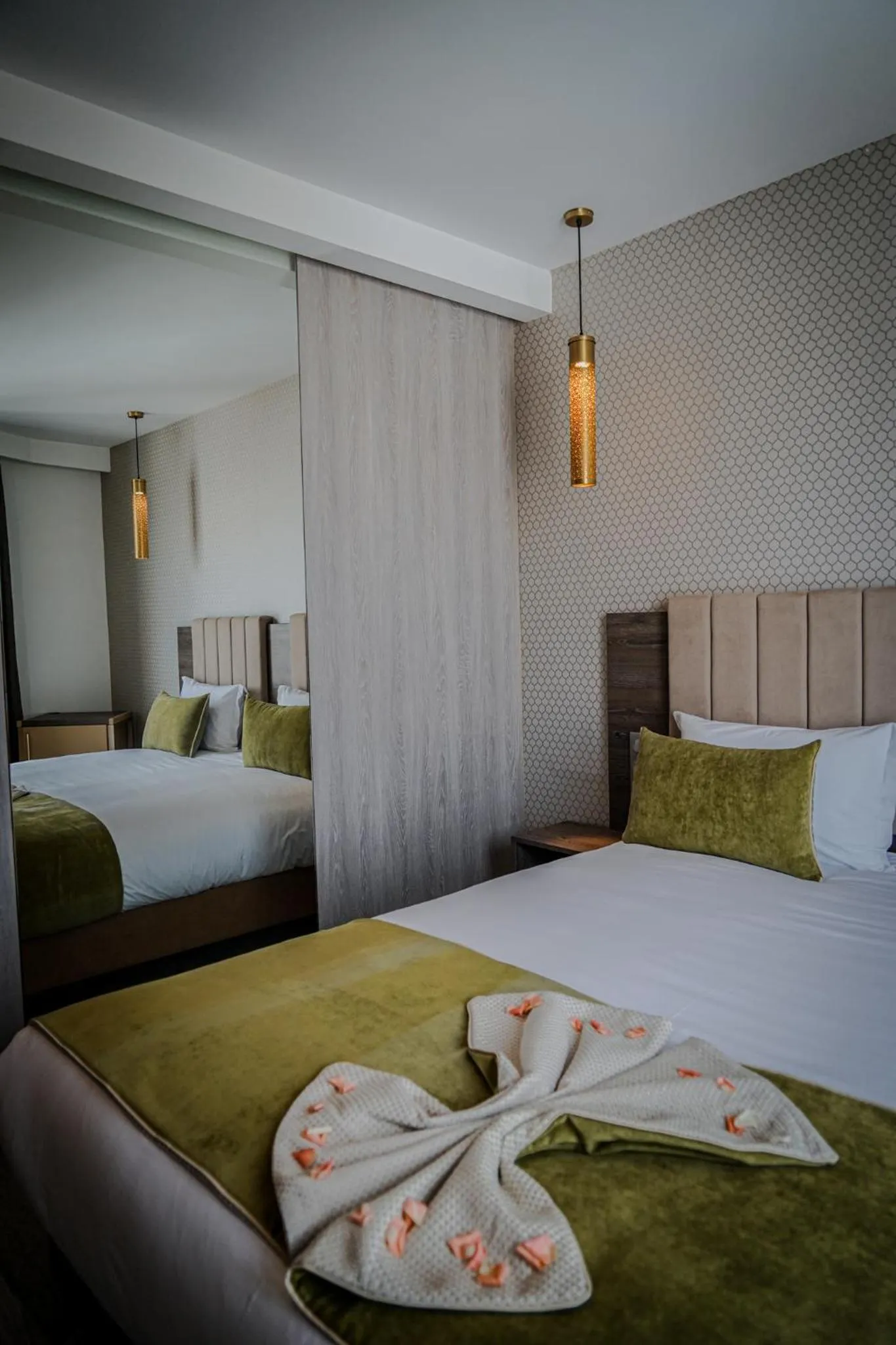 Bed in AZ hôtel des arts