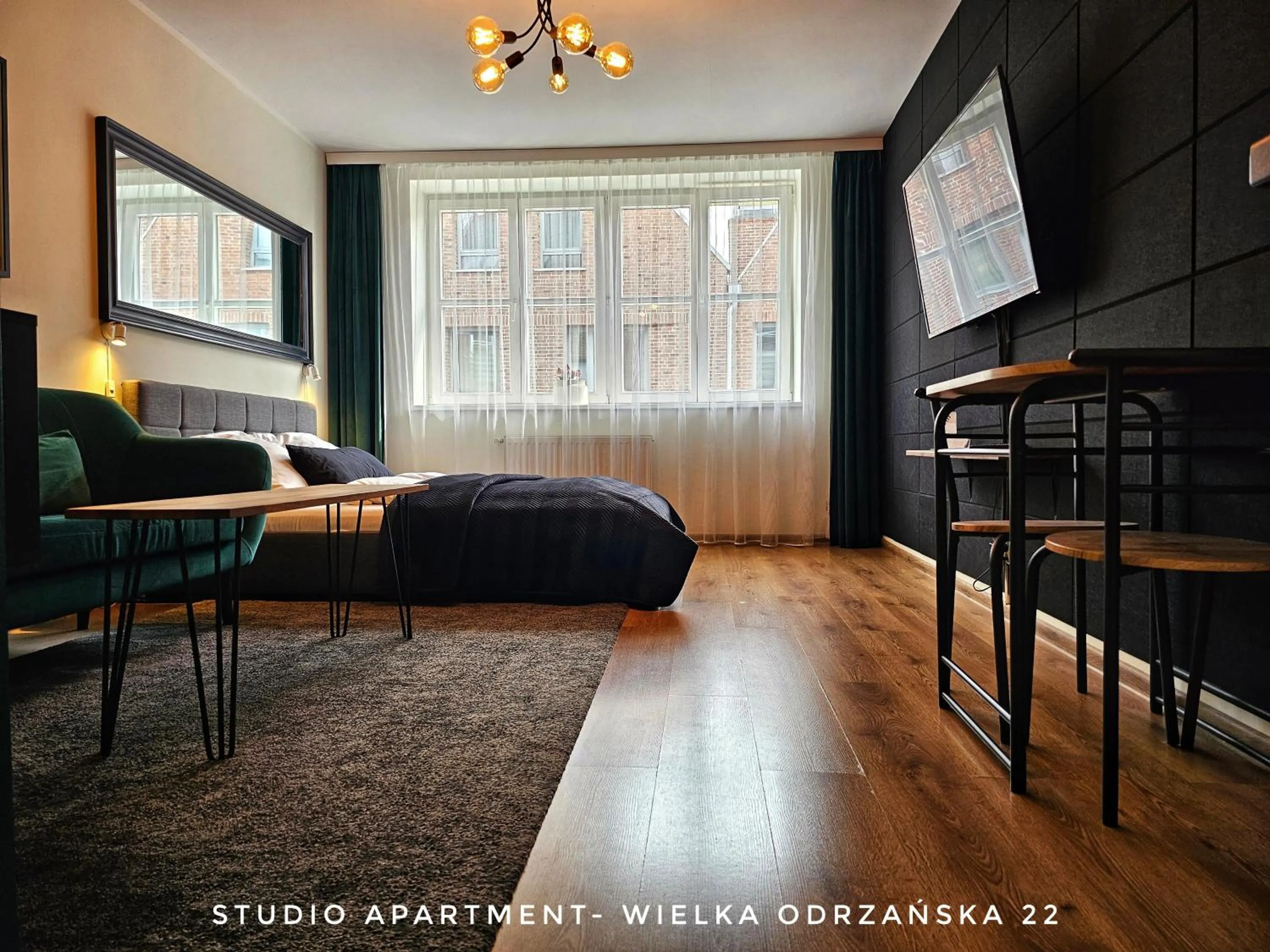 Bed in 5-stars Apartments - Old Town