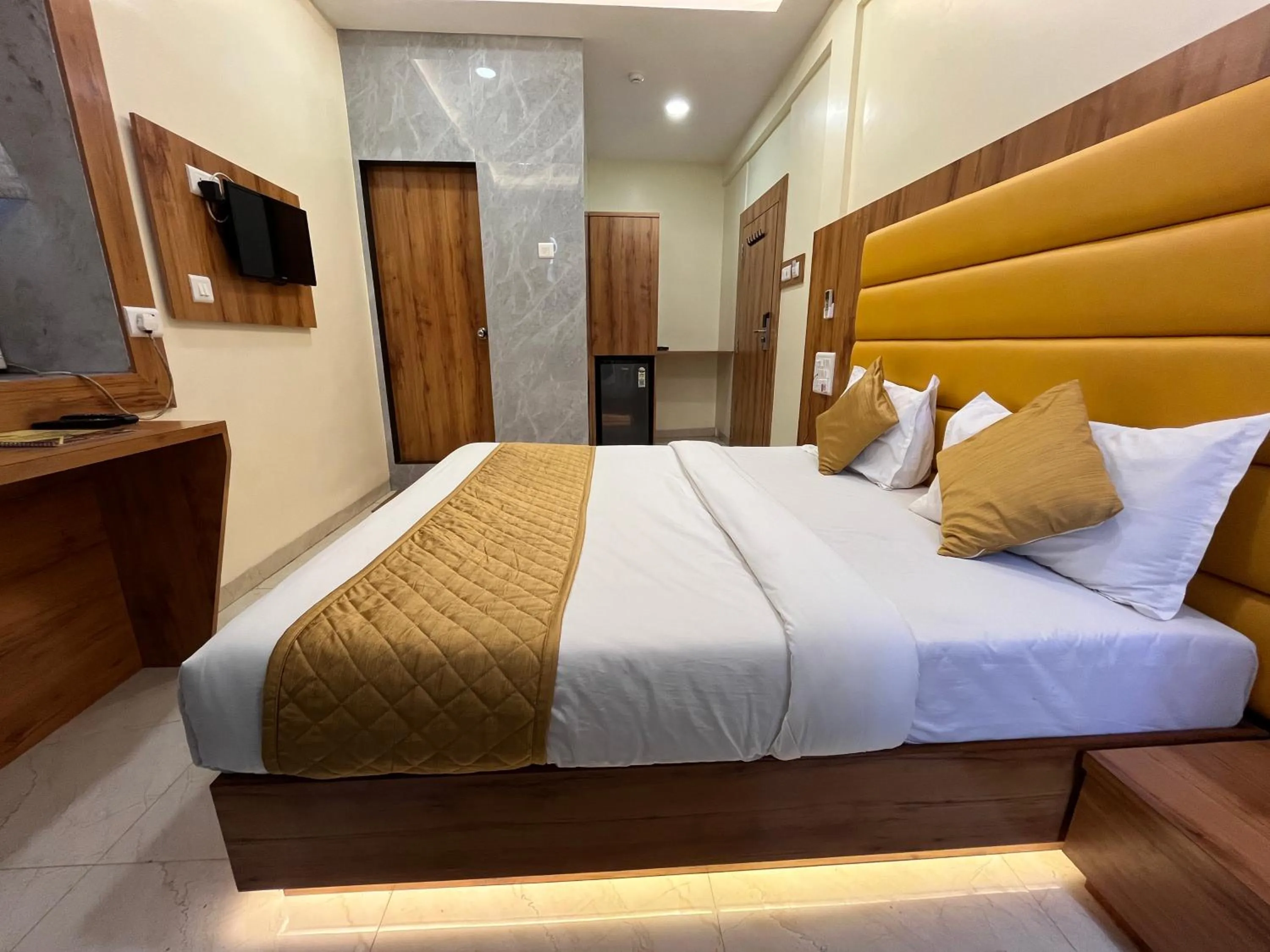 Bed in Hotel National - Grant Road