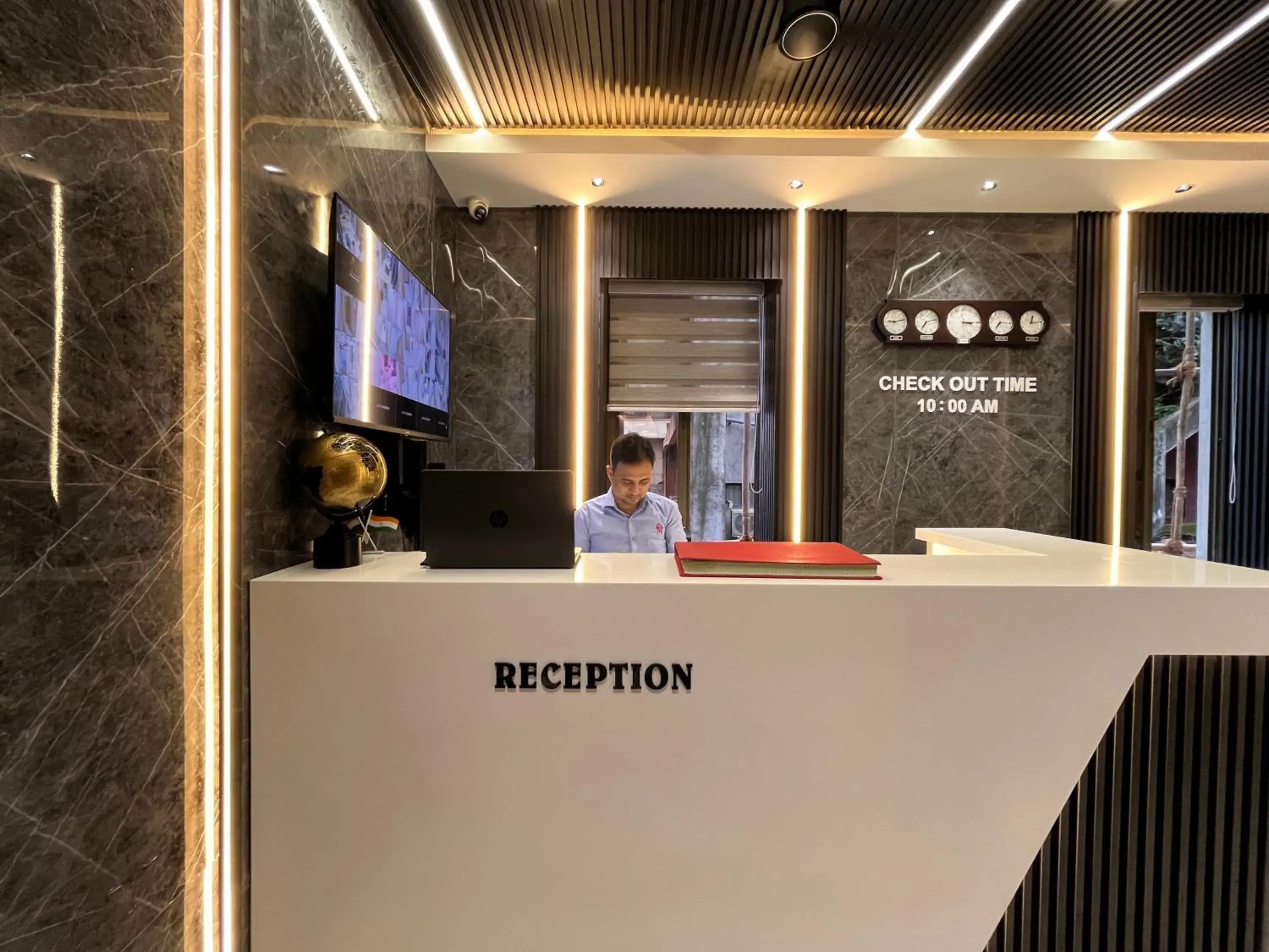 Lobby or reception in Hotel National - Grant Road Lobby or reception in Hotel National - Grant Road