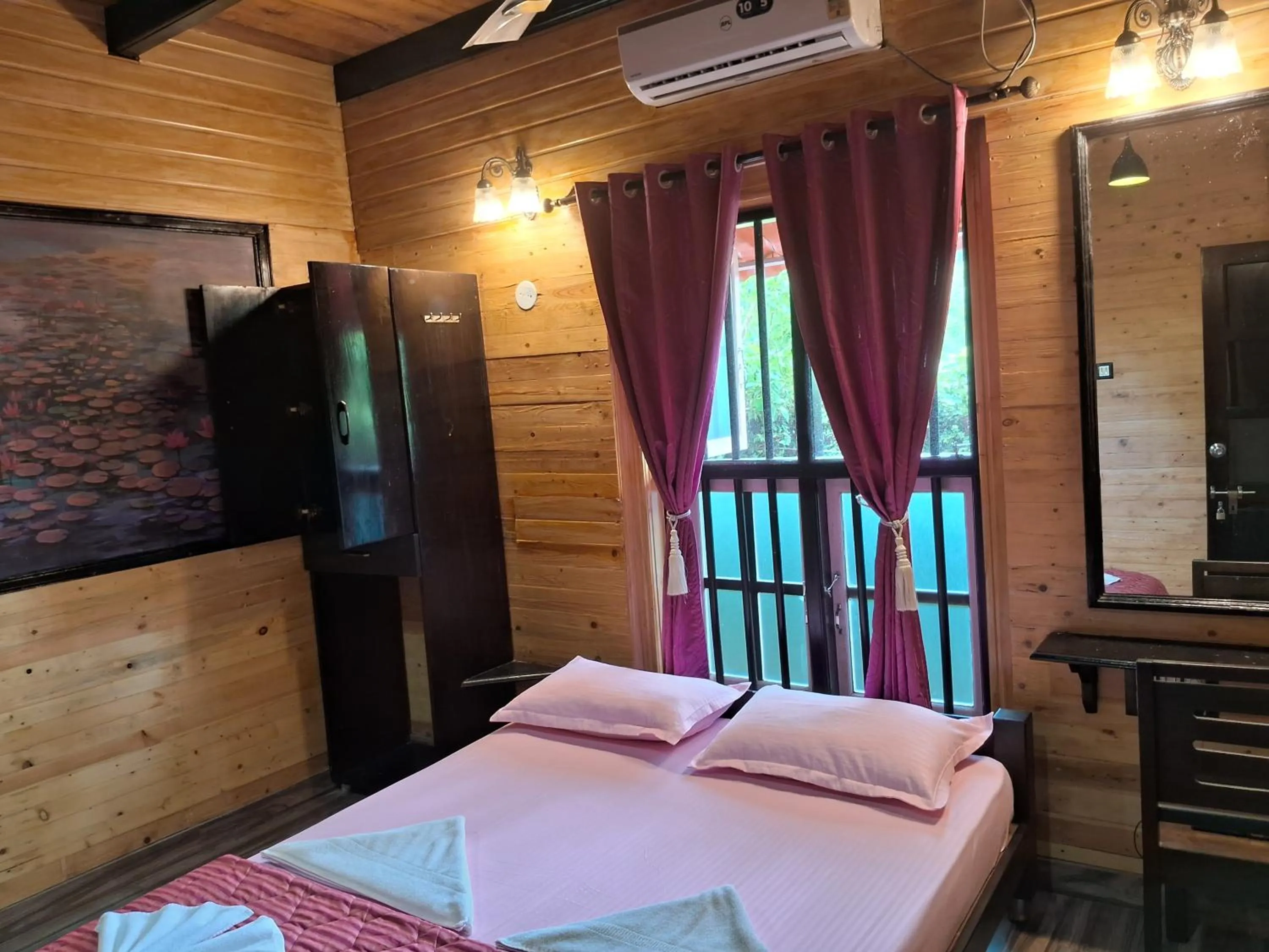 Bedroom, Bed in Mudra beach villa Gokarna
