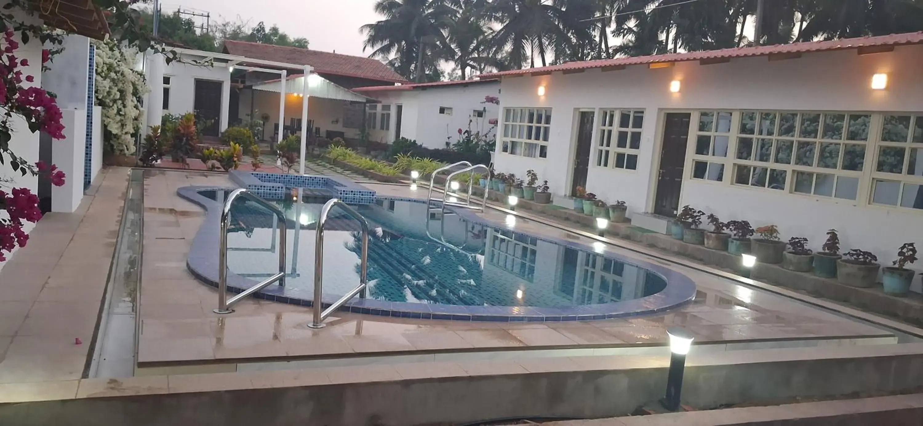 Property building in Mudra beach villa Gokarna Property building in Mudra beach villa Gokarna