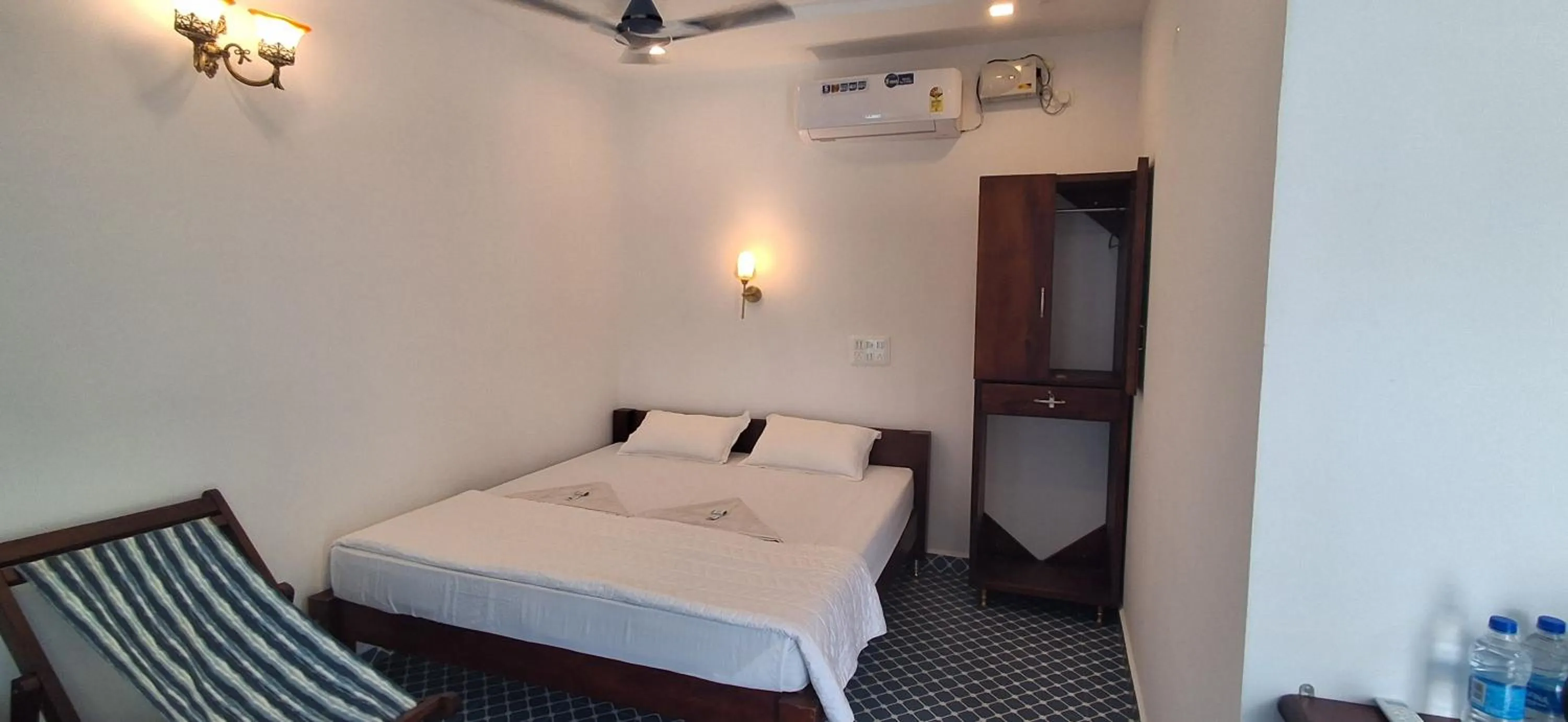 Bedroom, Bed in Mudra beach villa Gokarna