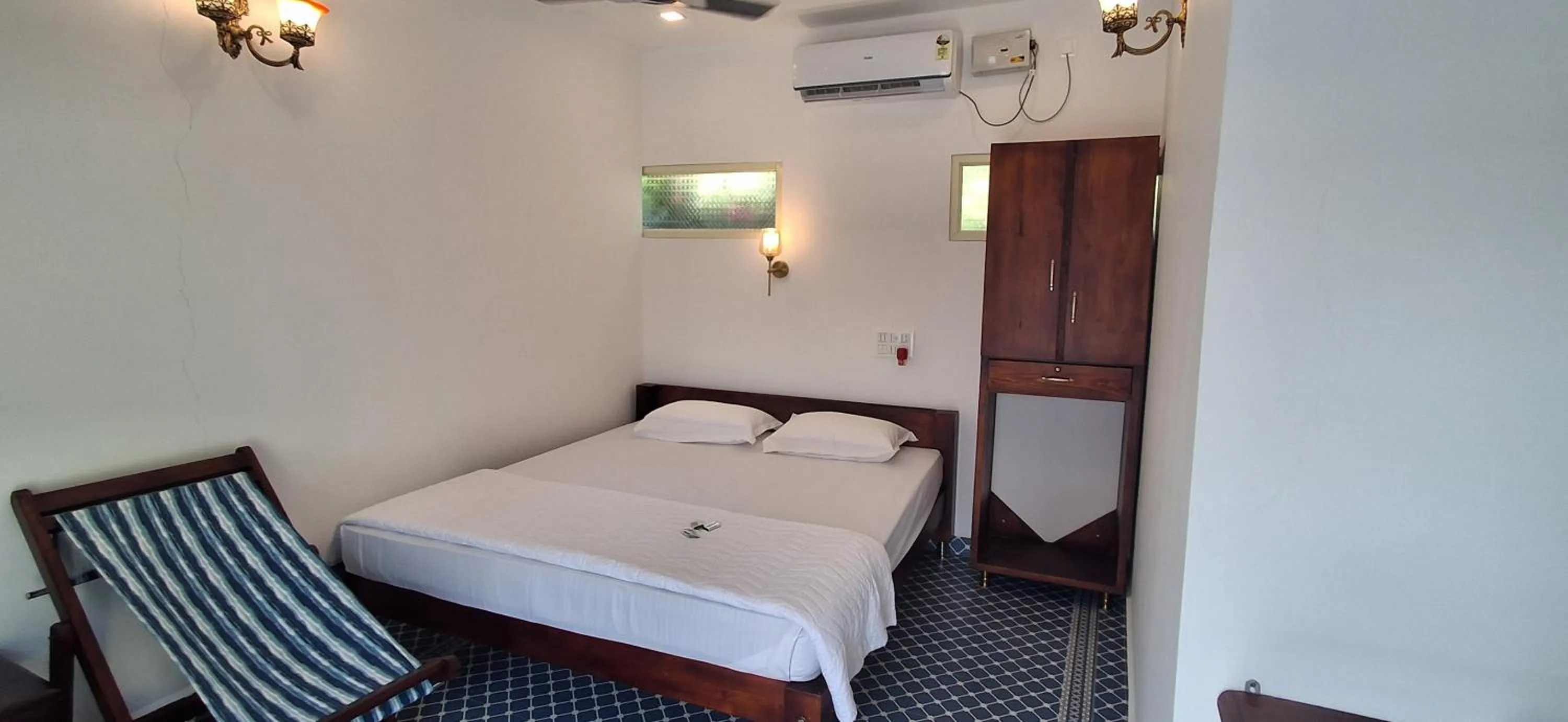 Bed in Mudra beach villa Gokarna