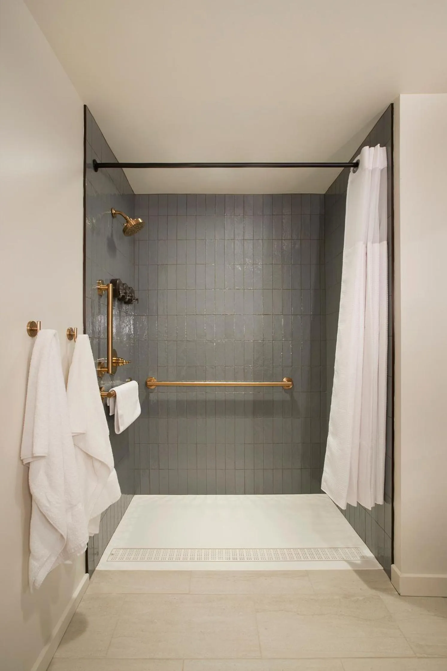 Bathroom in Hotel Brookmere & Arbor Spa