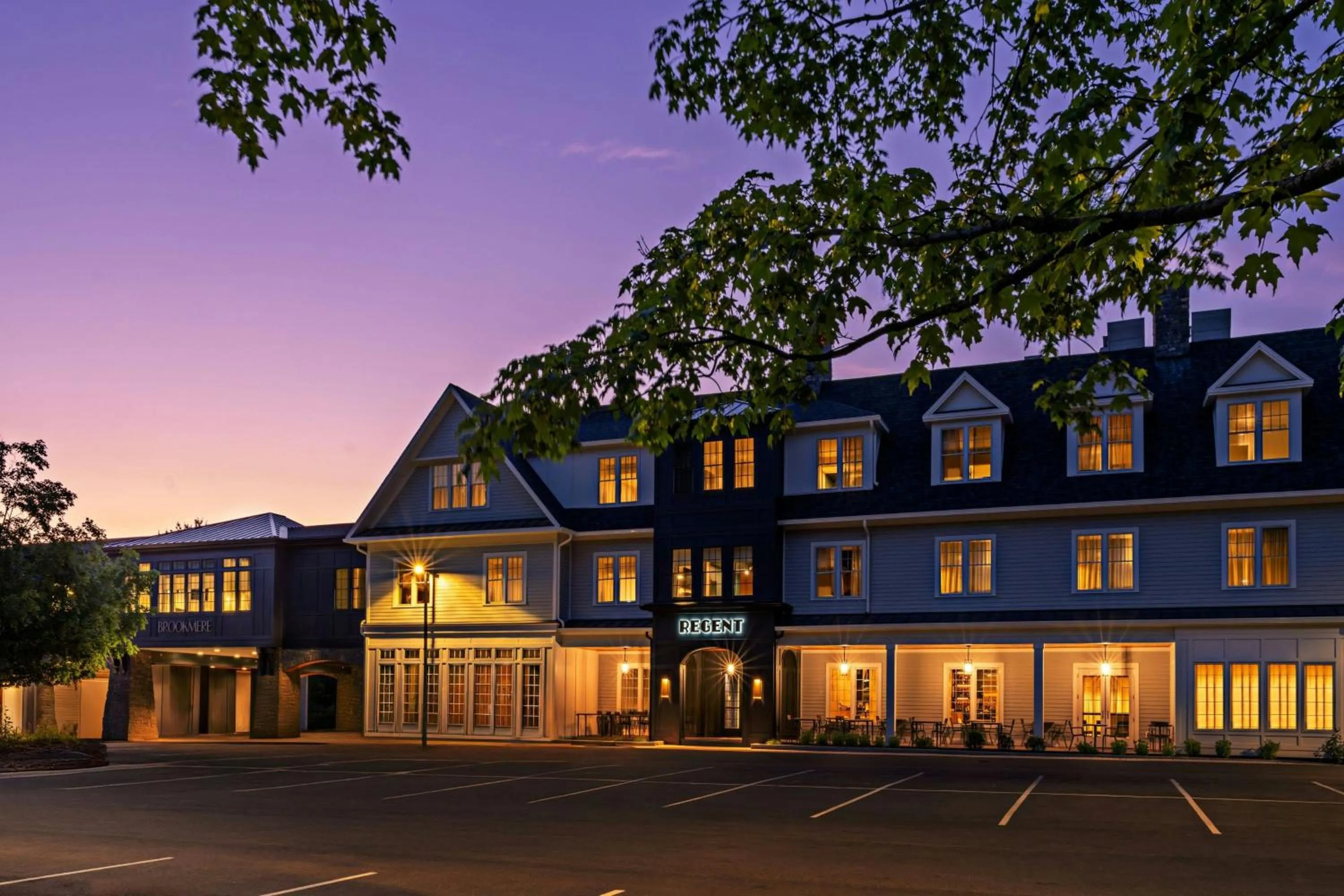 Property building in Brookmere Saratoga, a Tribute Portfolio Hotel