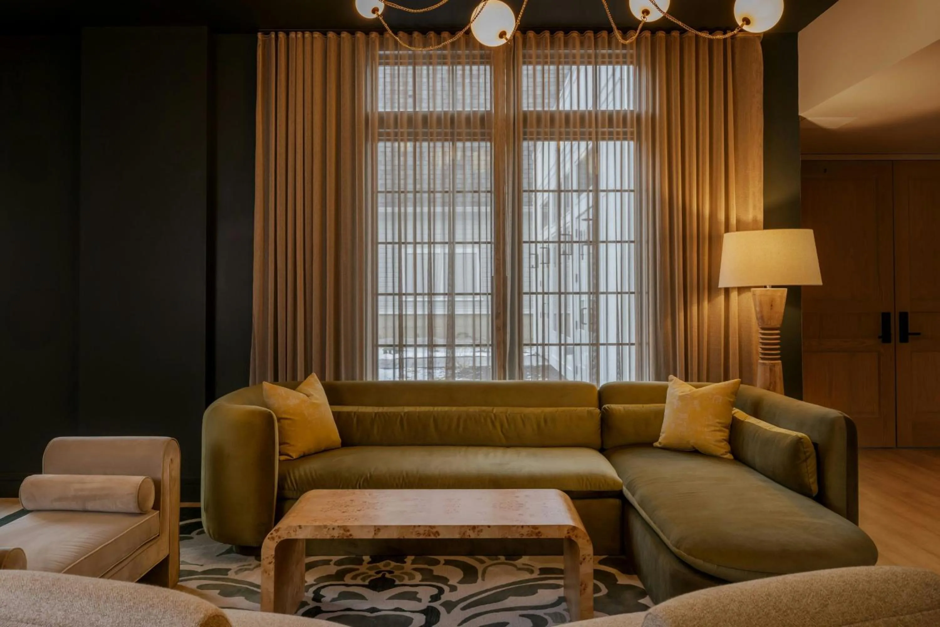 Lounge or bar in Brookmere Saratoga, a Tribute Portfolio Hotel