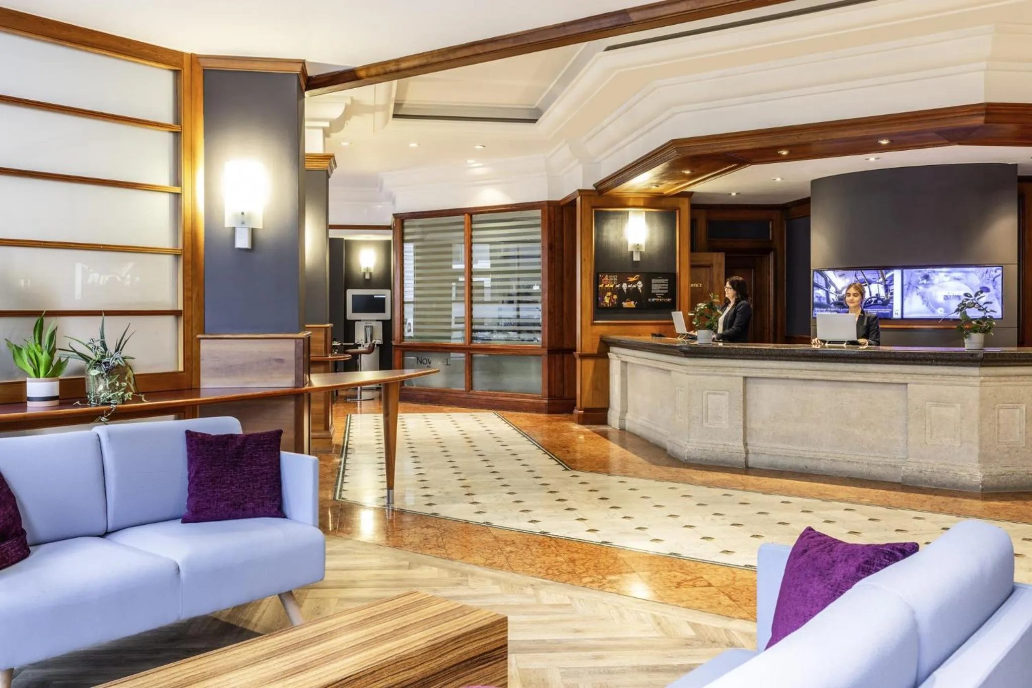 Lobby or reception in Novotel Bristol Centre