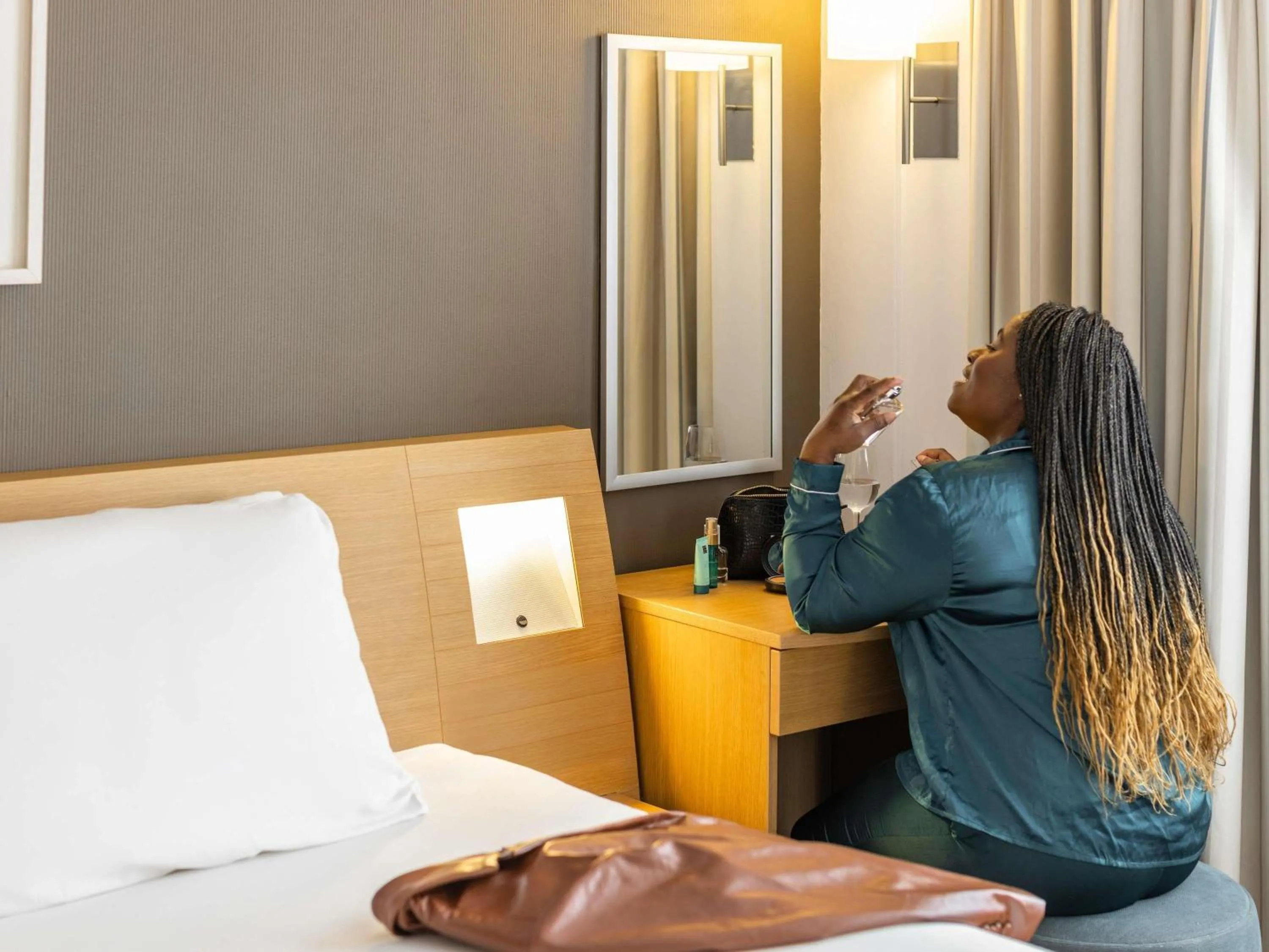 Bedroom, Bed in Novotel Bristol Centre